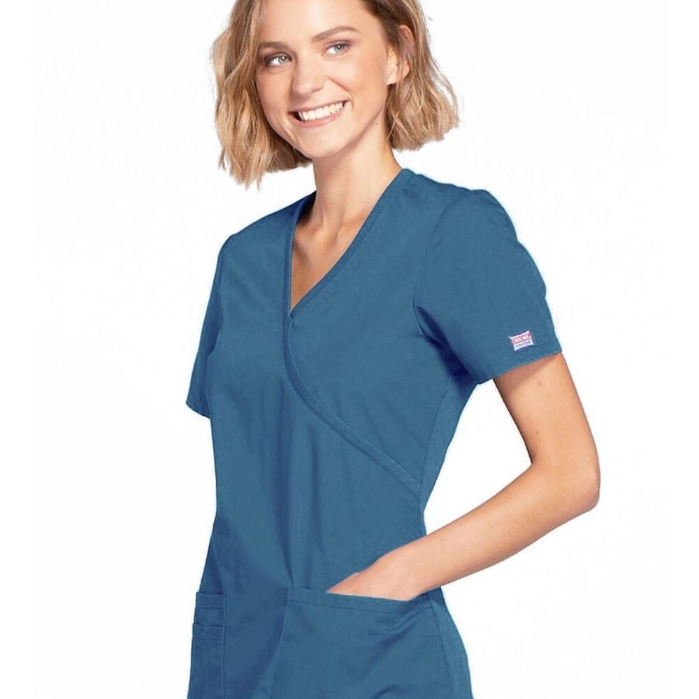 Conjunto Polera Y Pantalón Clinico Cherokee Caribbean image number 0.0