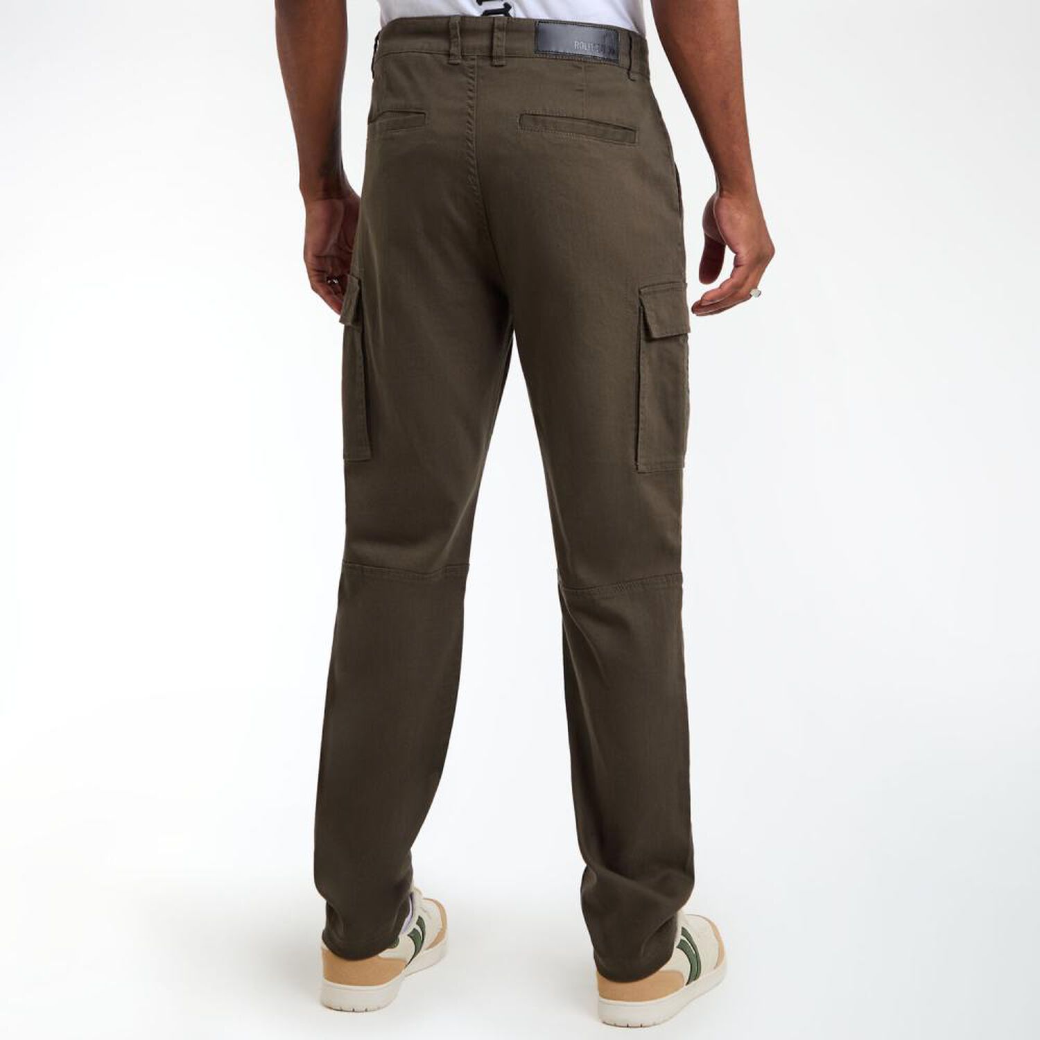 Pantal&oacute;n Liso Tiro Medio Regular Hombre Rolly Go image number 3.0