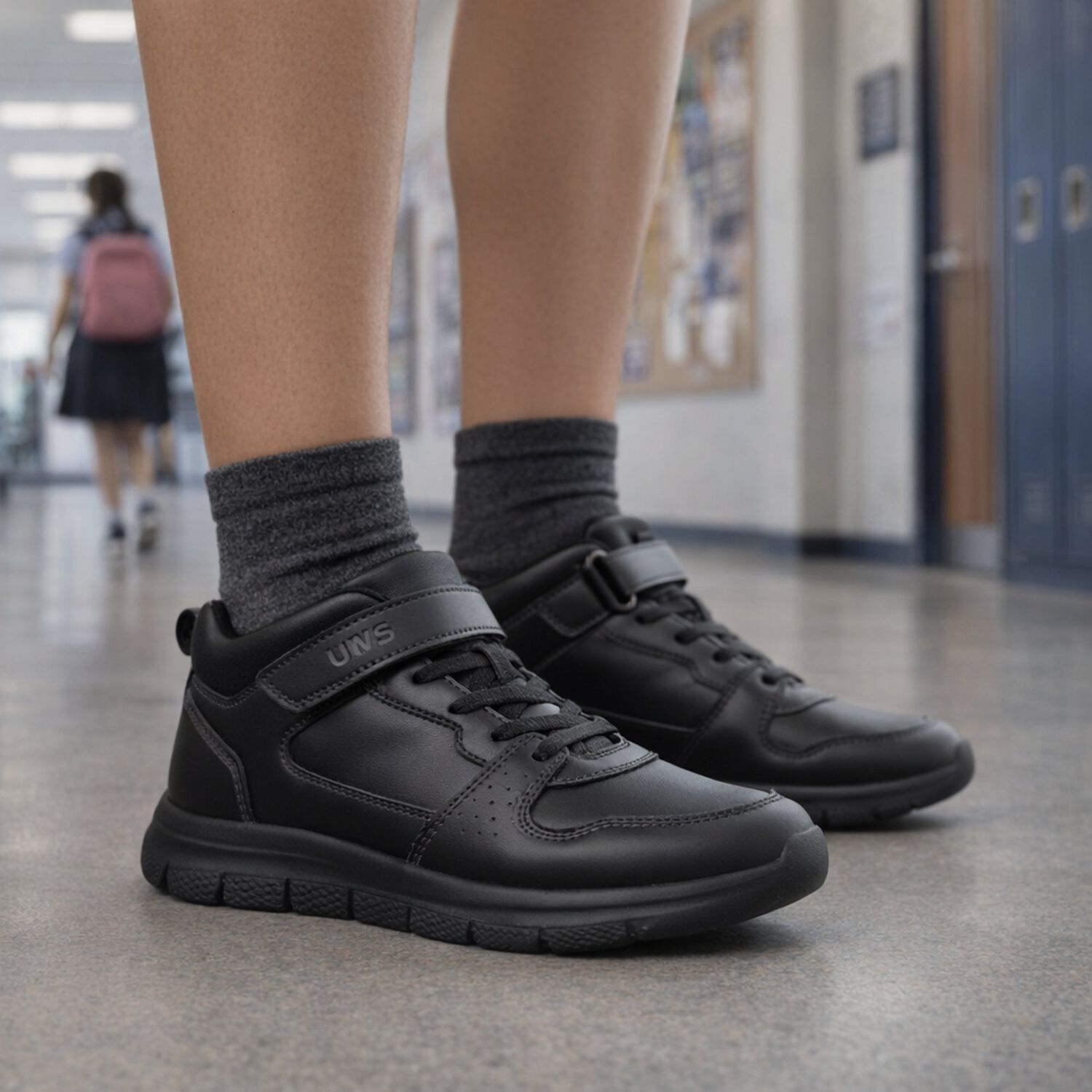 Zapatilla Escolar Dalt Negro Uns image number 4.0