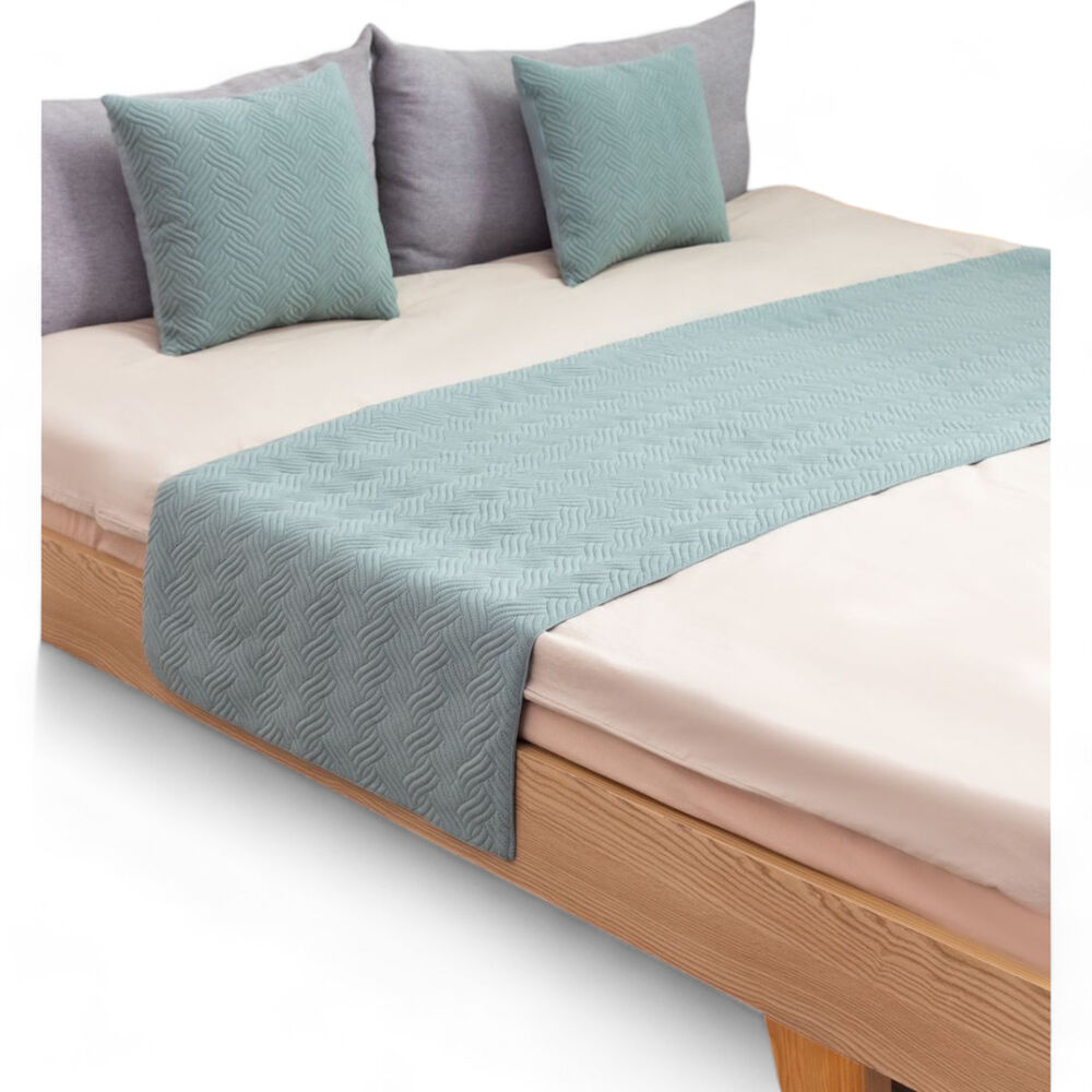 Piecera Plush Para Cama De 2 Plazas O King 70cm X 210cm Mas 2 Fundas Color Menta image number 0.0