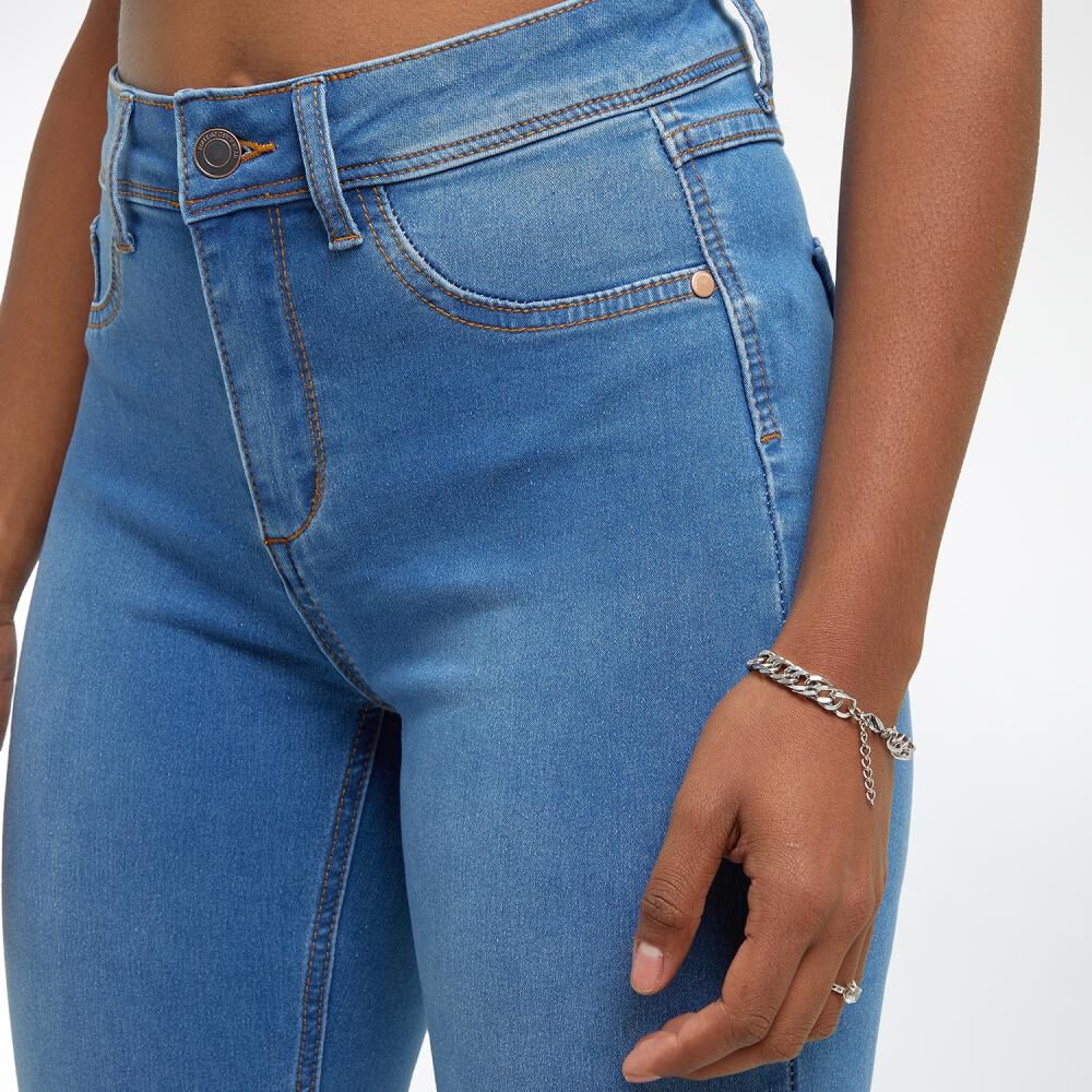 Jeans Tiro Alto Flare Mujer Rolly Go image number 4.0