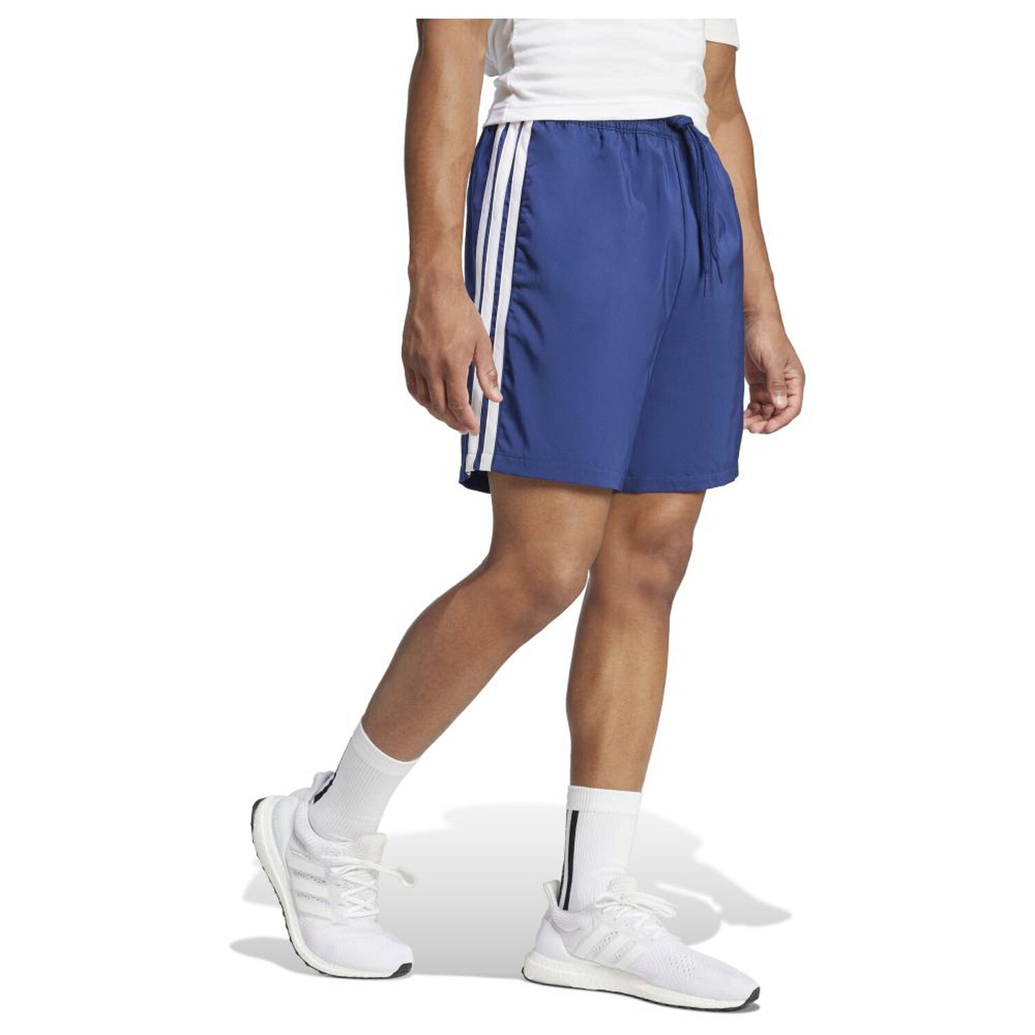 Pantal&oacute;n Corto Hombre Adidas Essential Chelsea 3 Bandas image number 4.0