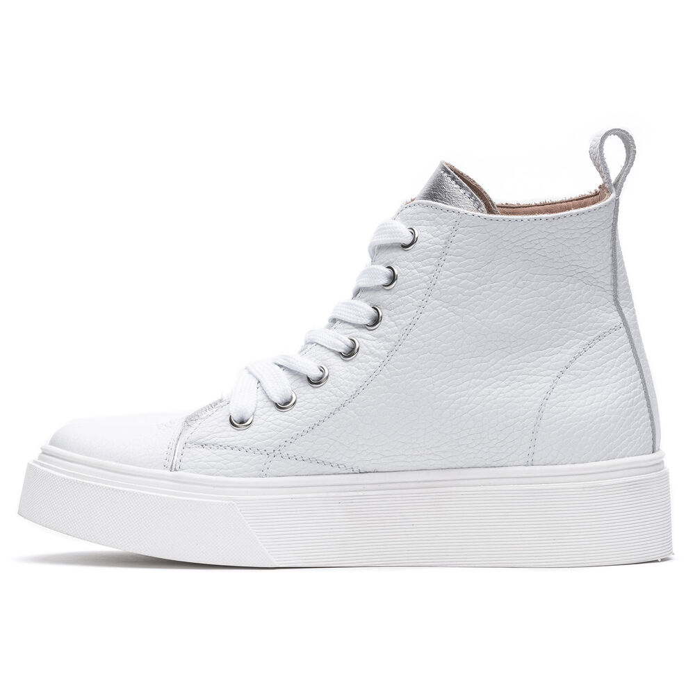 Zapatilla Cuero Futrono Blanca Barrientos image number 1.0