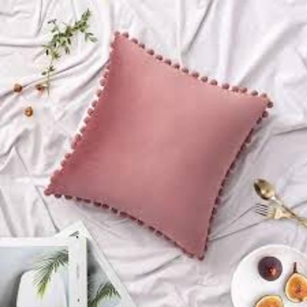 Set De 2 Cojines De Terciopelo Con Pompones image number 1.0