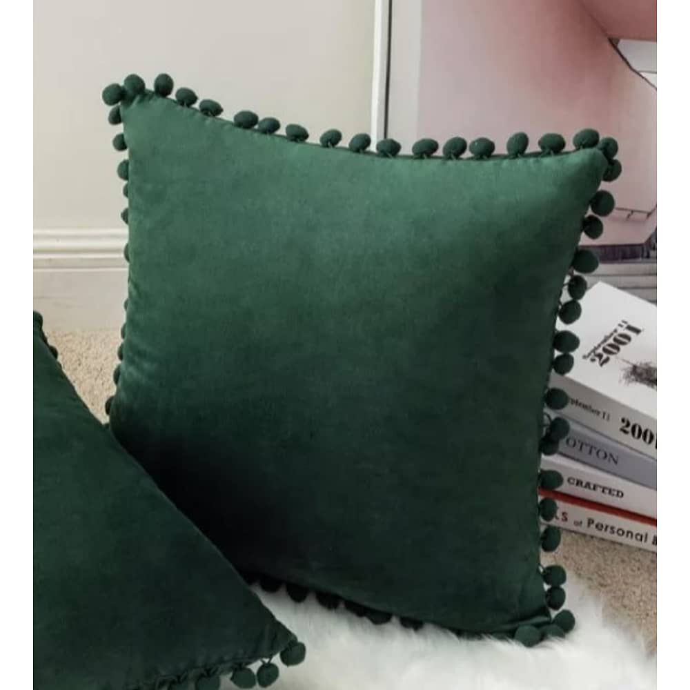 Funda De Cojines Con Pompones. Medida 45x45. Terciopelo. Verde image number 0.0