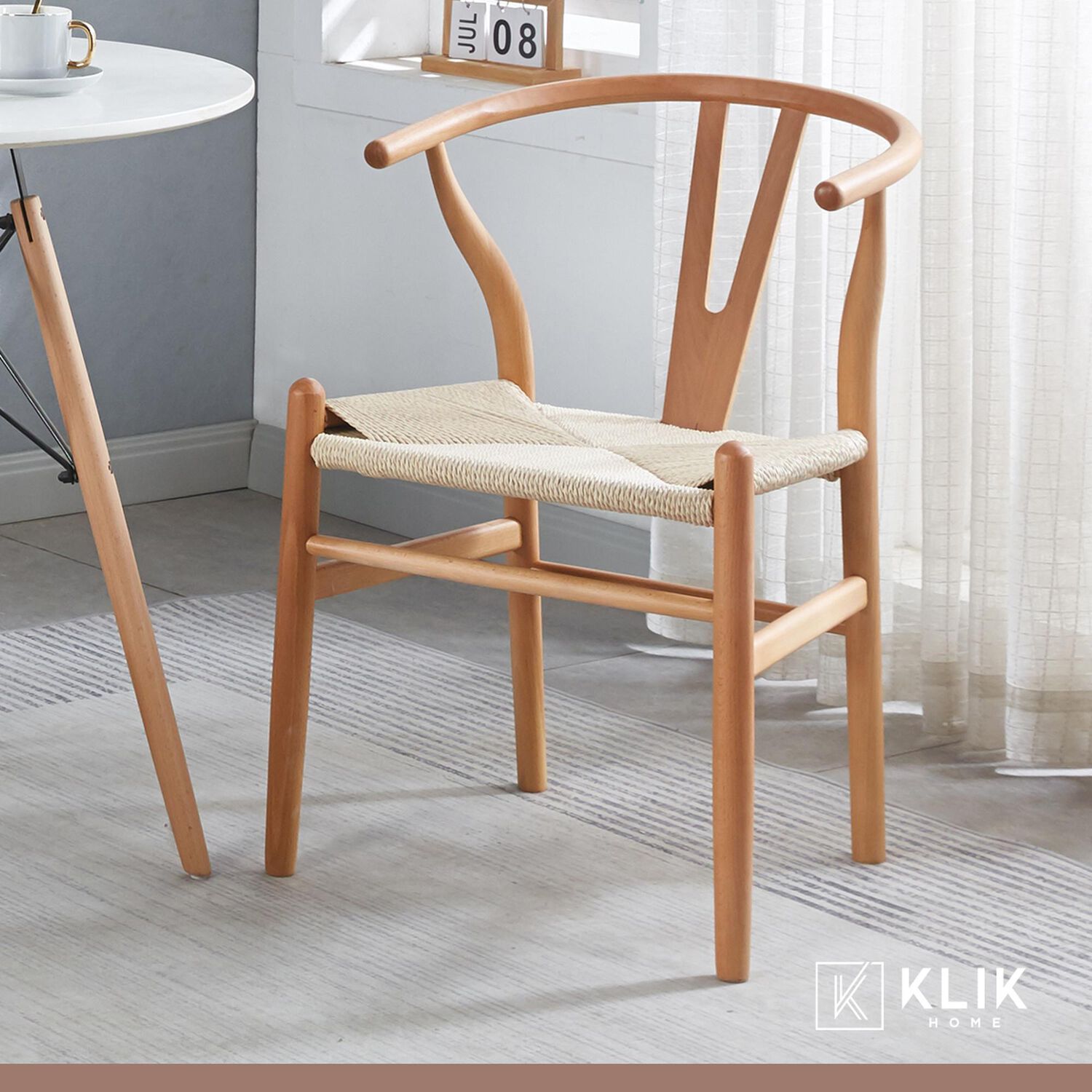 Comedor Mesa Redonda De Vidrio Cross 120cm + 5 Sillas Wishbone Madera image number 7.0