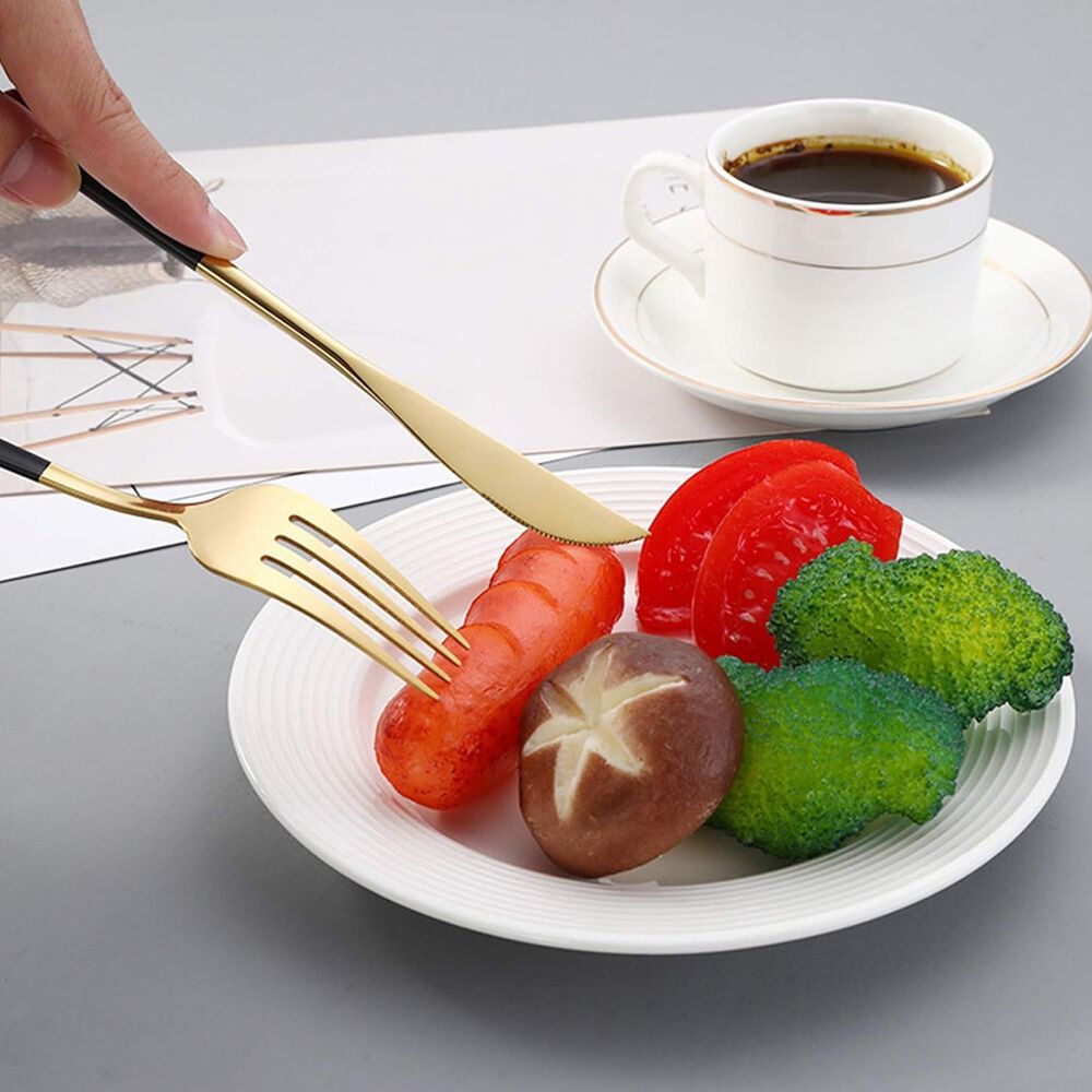 Juego Cubiertos 16 Piezas Acero Inoxidable Negro image number 5.0