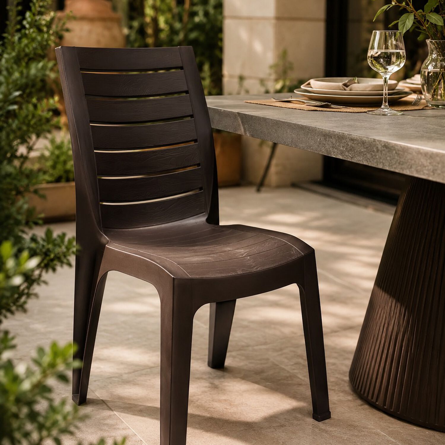 Silla Para Jardin Living Habitacion Modelo Roble Marca Reyplast image number 2.0