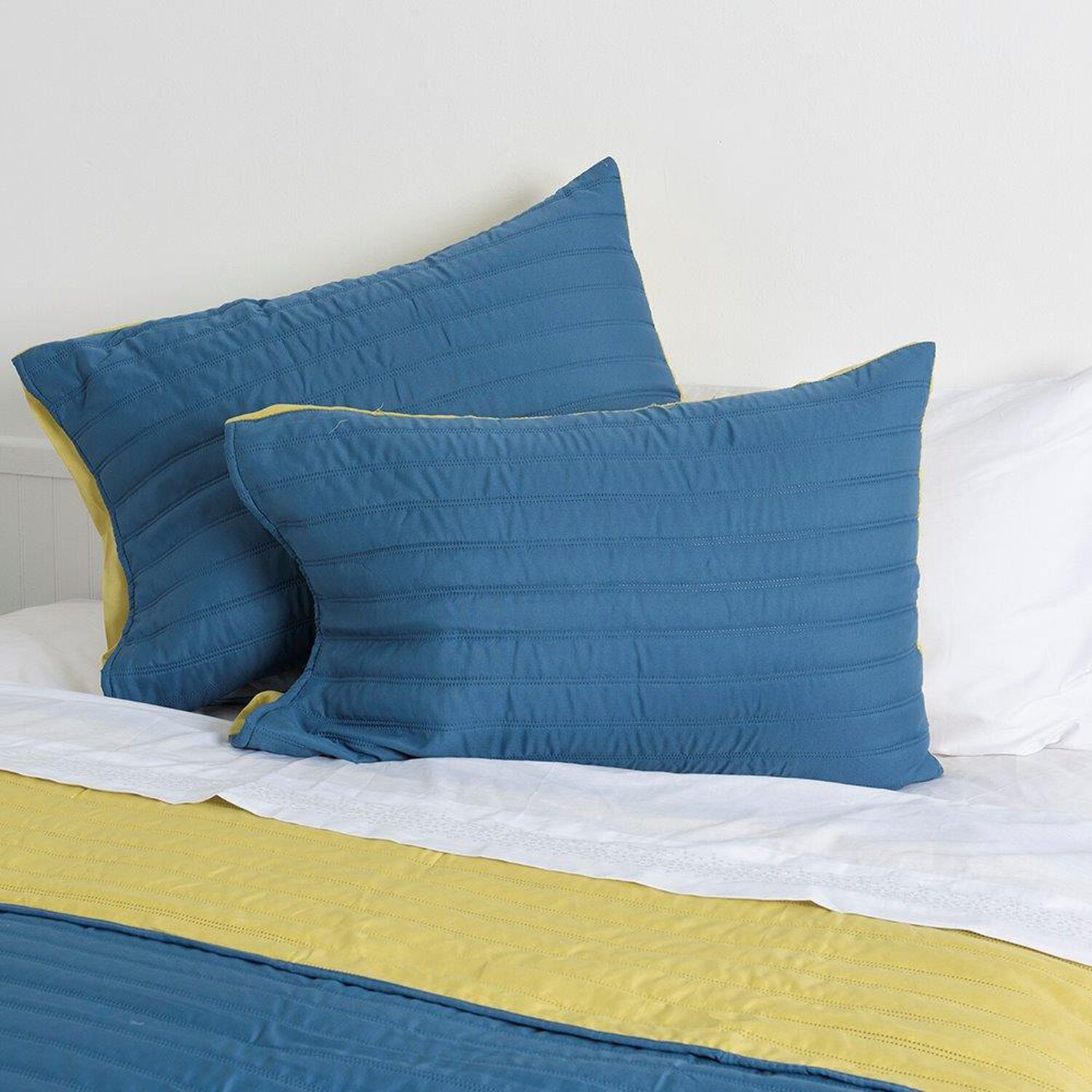 Quilt Toledo 2 P Azul-amarillo image number 2.0