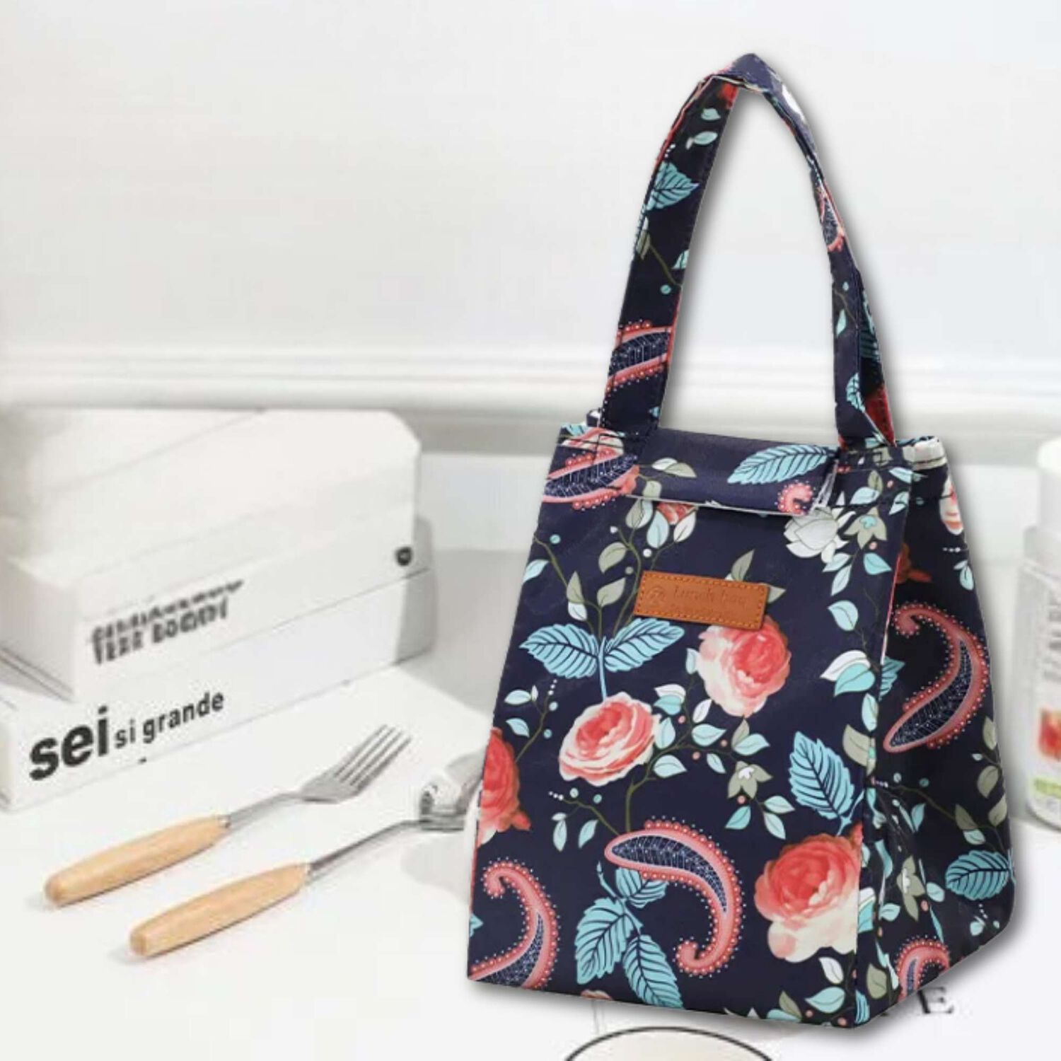 Lonchera T&eacute;rmica Estampada Port&aacute;til Bolsa De Mano Picnic Blue Roses image number 0.0