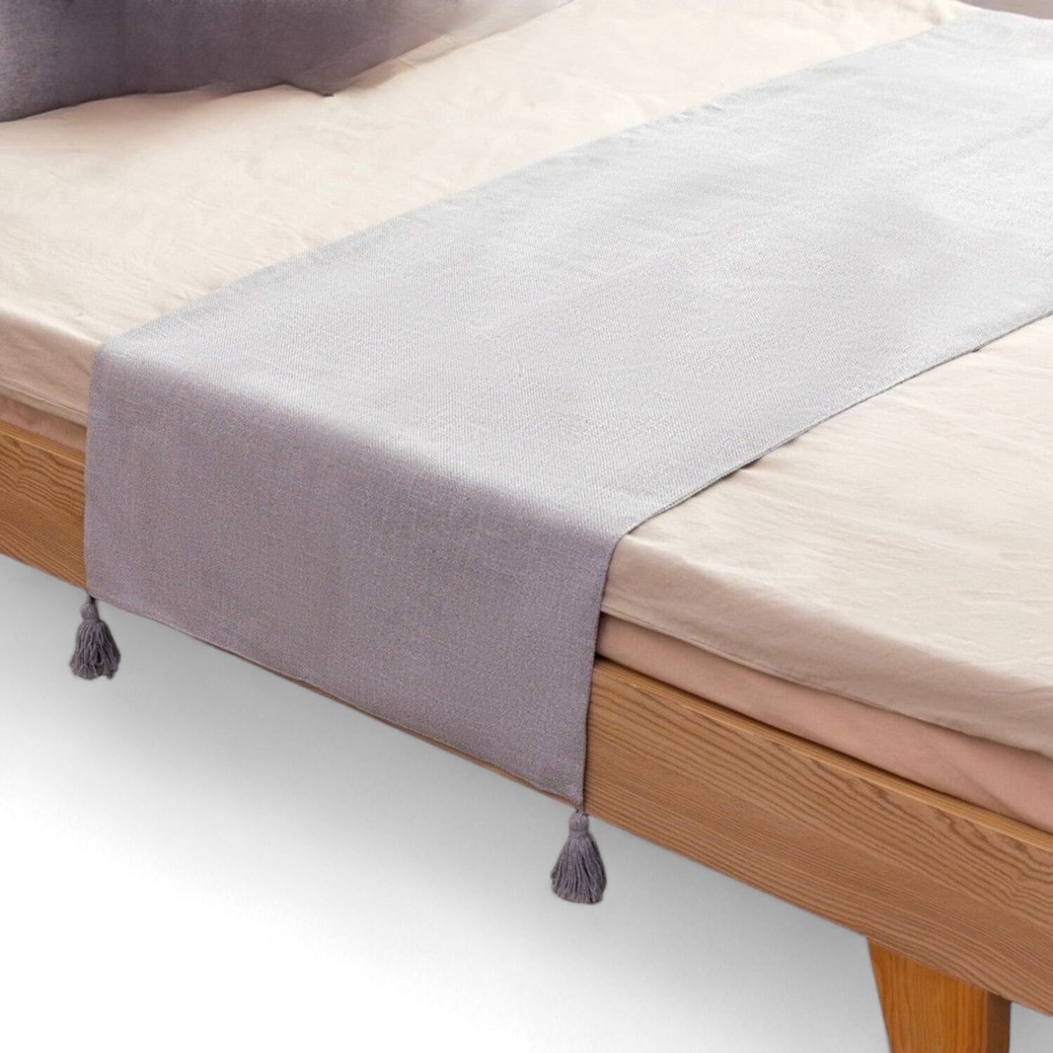 Piecera Para Cama 2 Plaza O King En Lino Con Pompones 70cm X 210cm Color Gris image number 0.0
