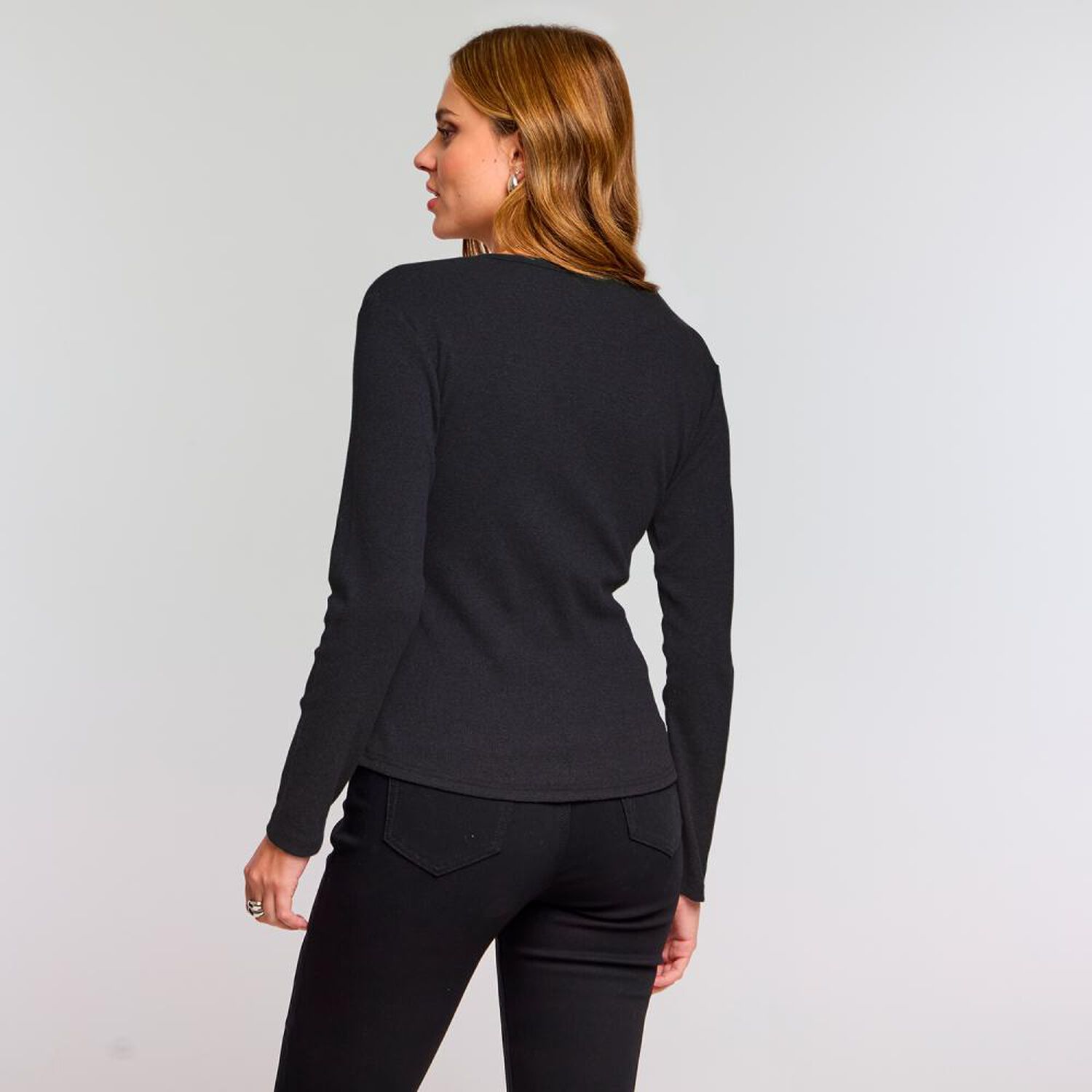 Polera B&aacute;sica Acanalada Con Botones Y Brillos Manga Larga Cuello V Mujer Kimera image number 1.0