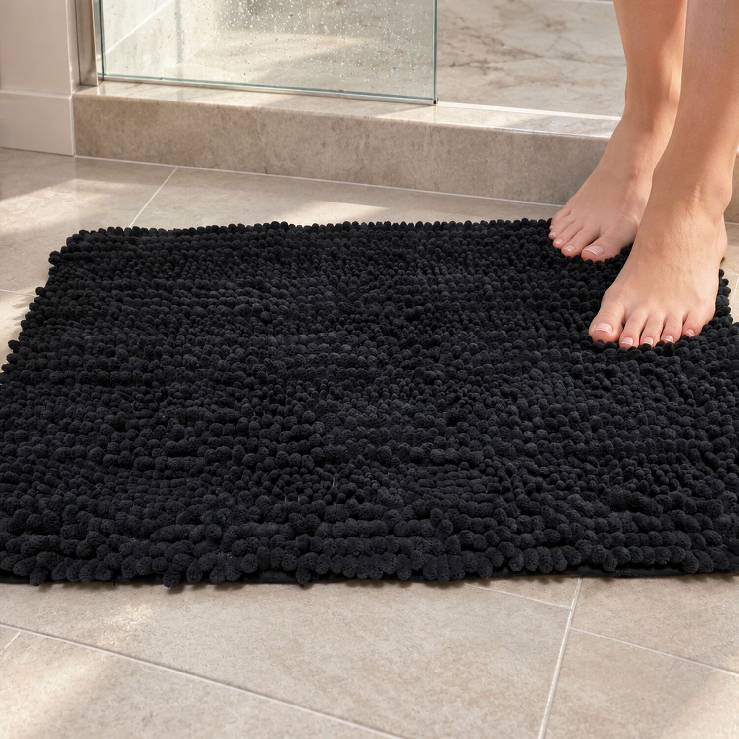 Alfombra De Ba&ntilde;o Negra De Chenille 45 70 Cm Absorbente Y Antideslizante image number 3.0