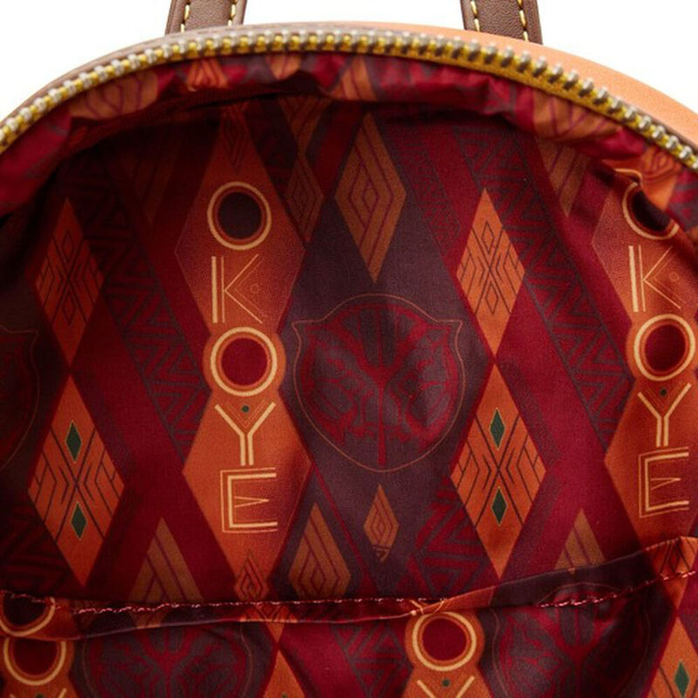 Mochila Loungefly Black Panther Okoye Cosplay image number 4.0