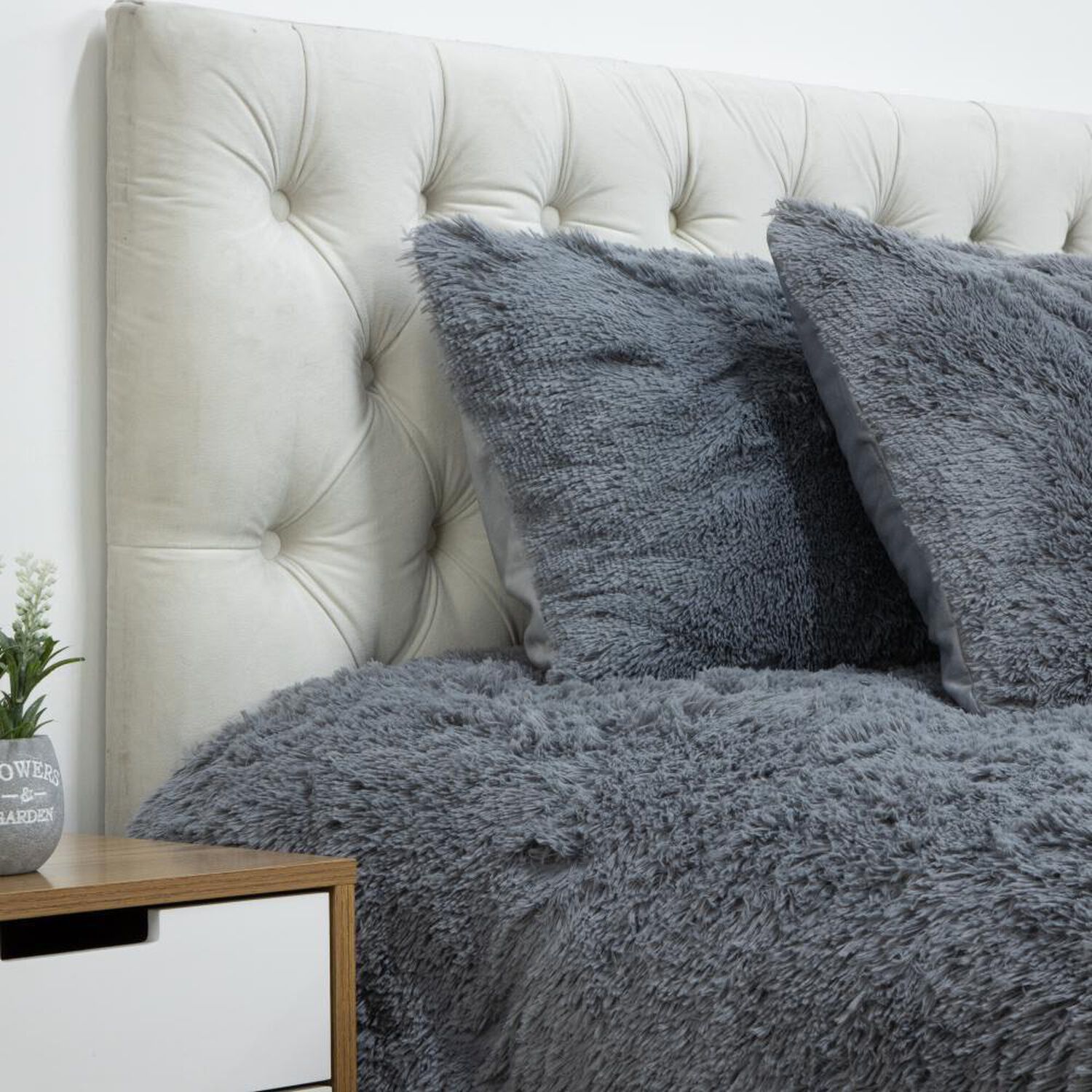 Plum&oacute;n Azhome Faux Fur 25p / King image number 1.0