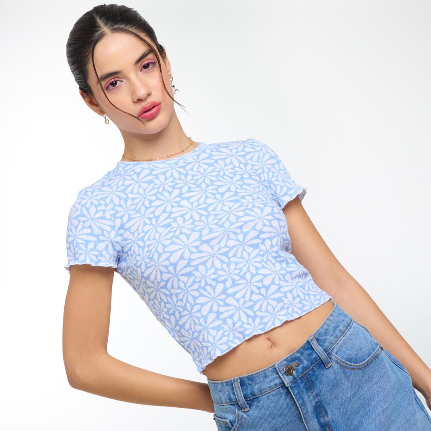Polera Crop Estampada Manga Corta Cuello Redondo Mujer Freedom image number 4.0