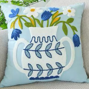 Cojin Bordado 45x45 Cm Florero Celeste