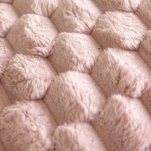 Piecera Peludita Pompones 2 Plazas O King Medida 70cm X 190cm Mas 2 Fundas 45cm X 45cm Color Crema
