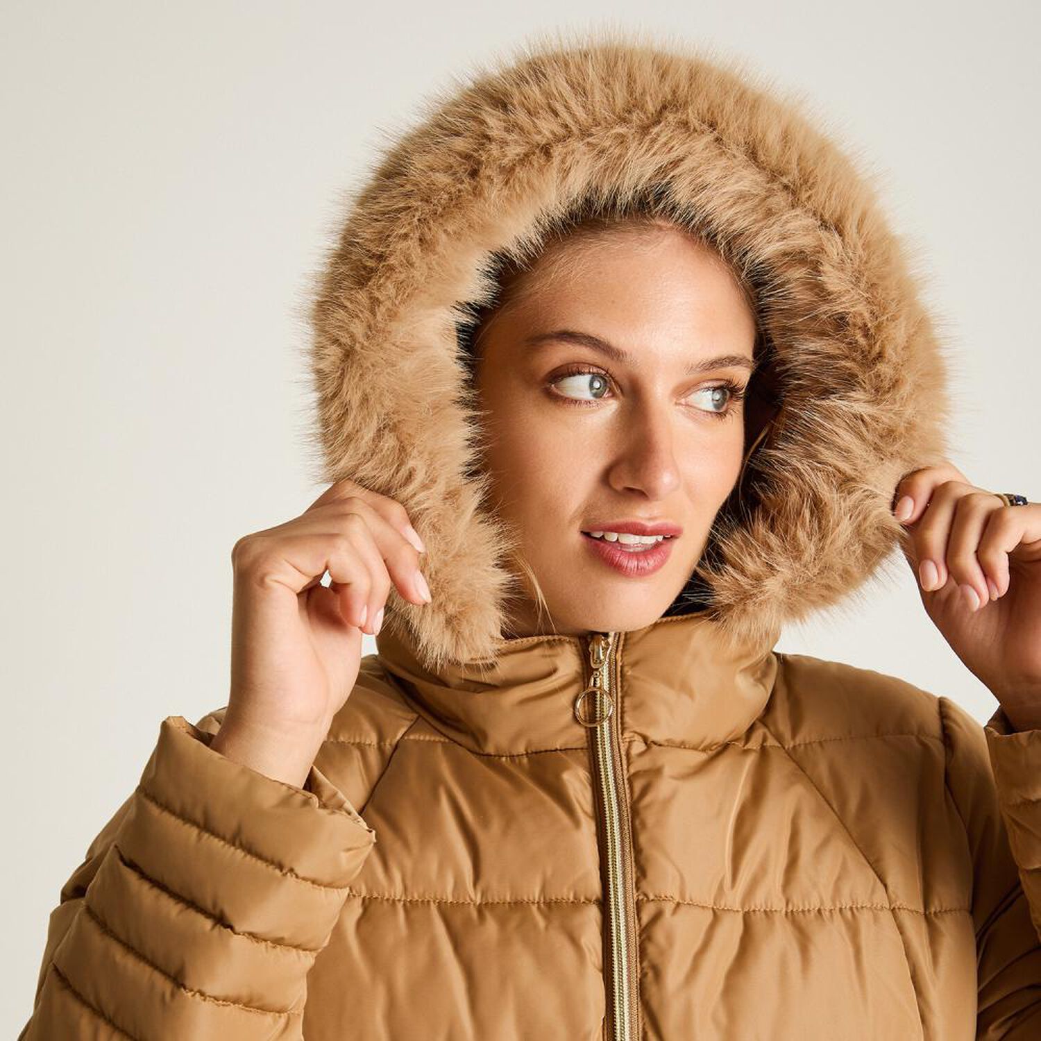 Parka Con Capucha Con Pelos Mujer Lorenzo Di Pontti image number 3.0
