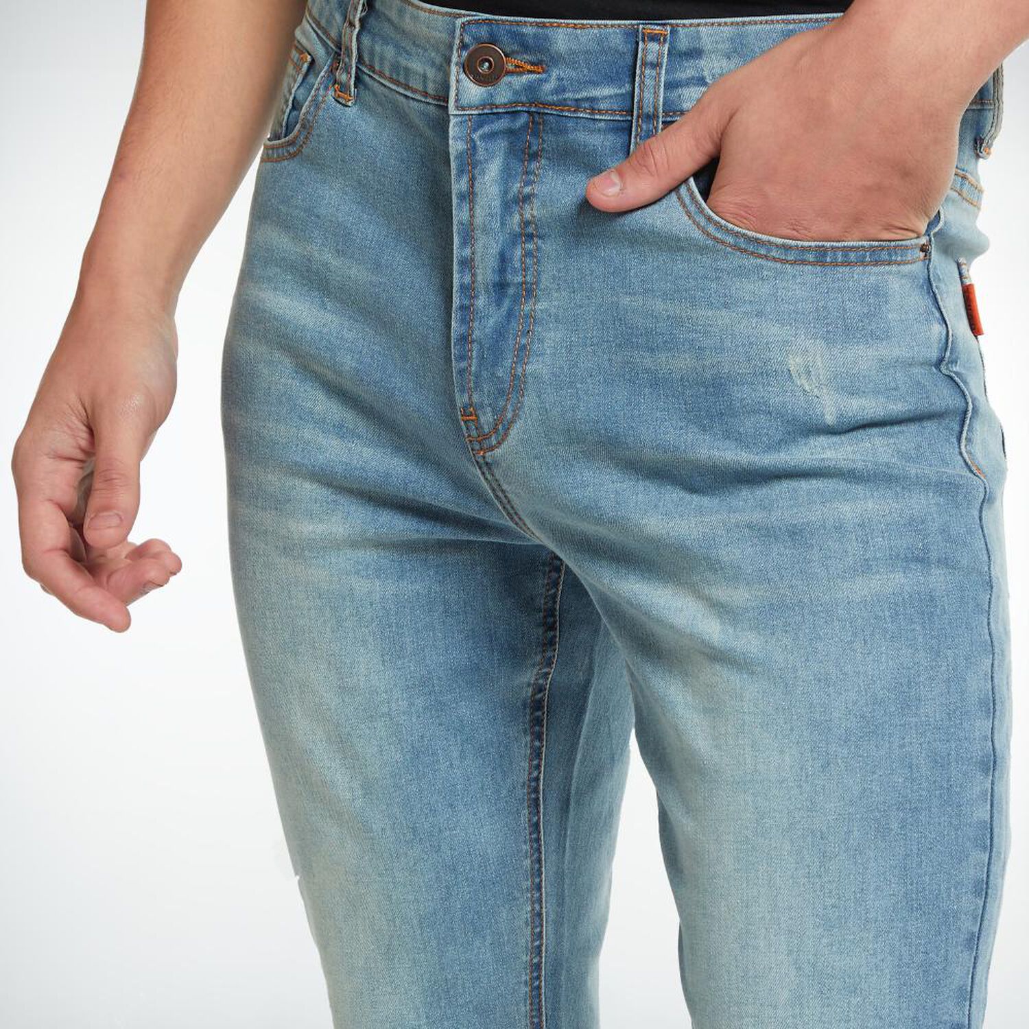 Jeans Roturas Tiro Medio Skinny Hombre Skuad image number 4.0