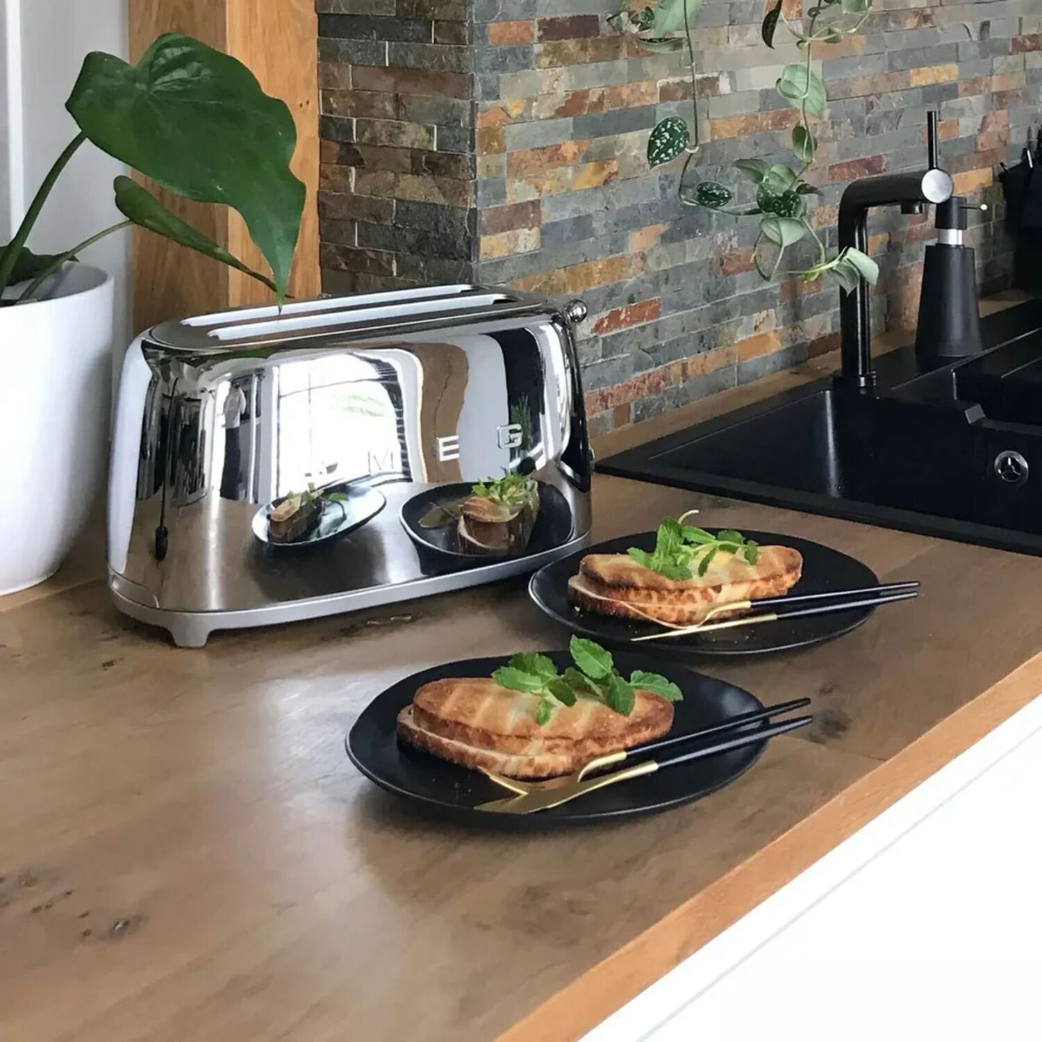 Tostador Smeg 4 Panes Acero Modelo Tsf02sseu image number 8.0