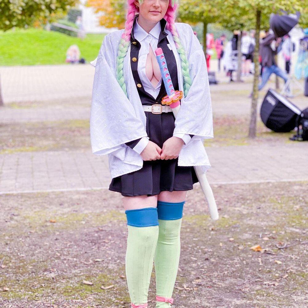 Espada Mitsuri Kanroji Pilar Cosplay Kimetsu No Yaiba image number 3.0