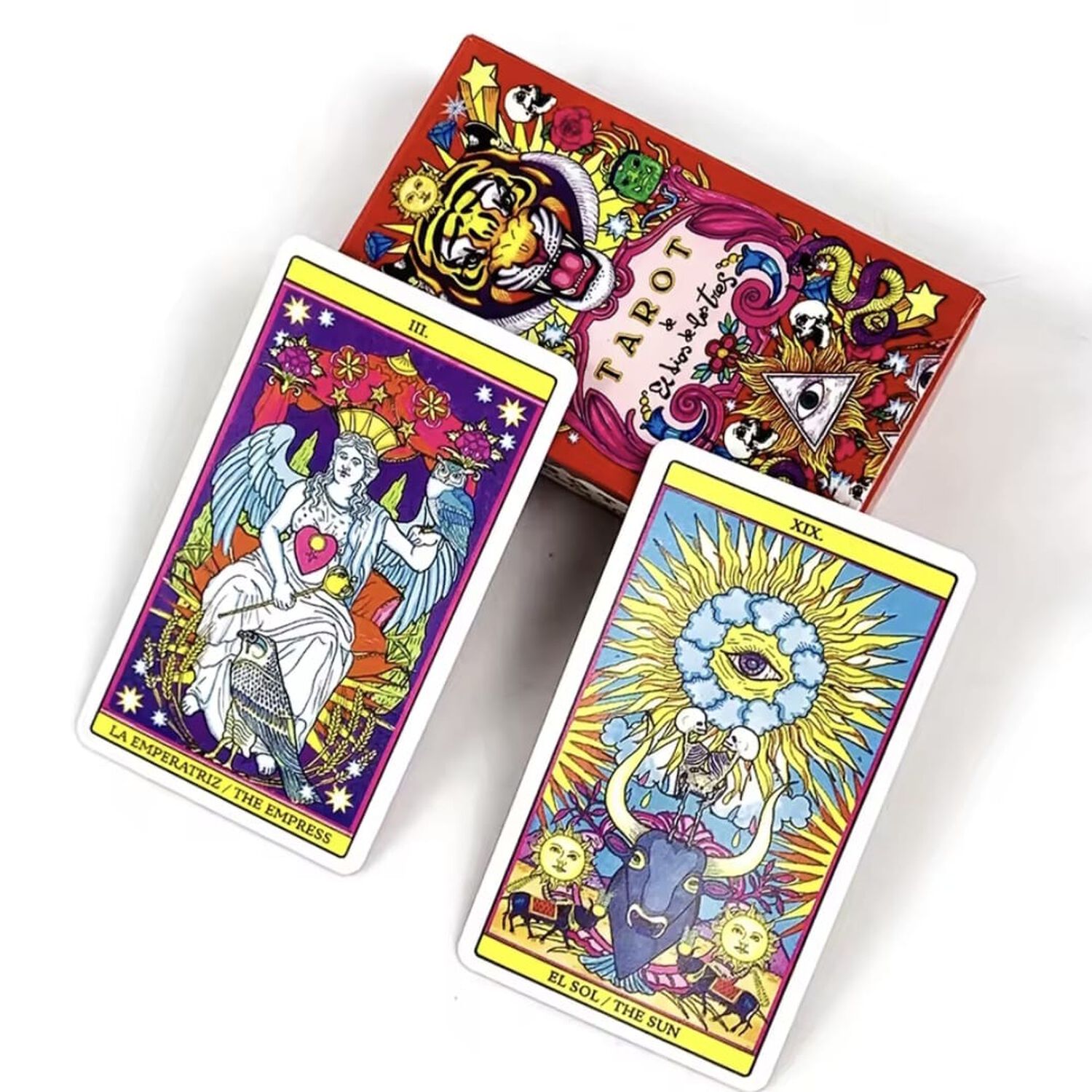 Tarot De El Dios De Los Tres En Espa&ntilde;ol image number 0.0