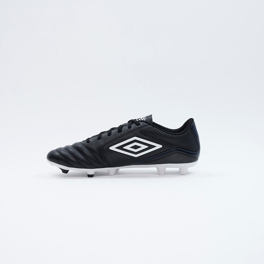 Zapato De Fútbol Hombre Umbro Classico Negro image number 2.0