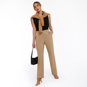 Pantal&oacute;n Cl&aacute;sico Con Bolsillos Tiro Medio Regular Mujer Lesage