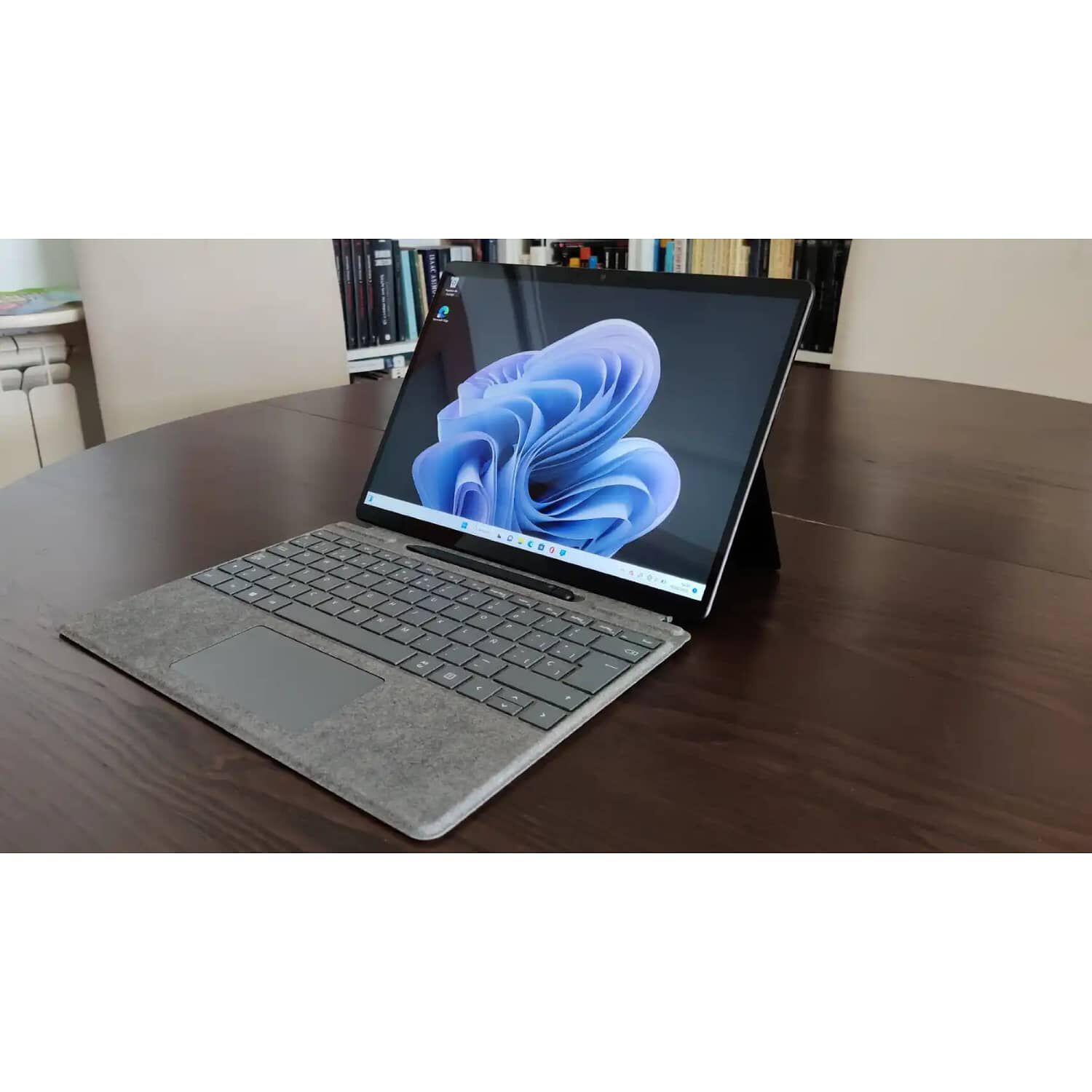 Surface Pro 9 + Teclado Y L&aacute;piz - Tablet Y Notebook, Windows 11 image number 5.0