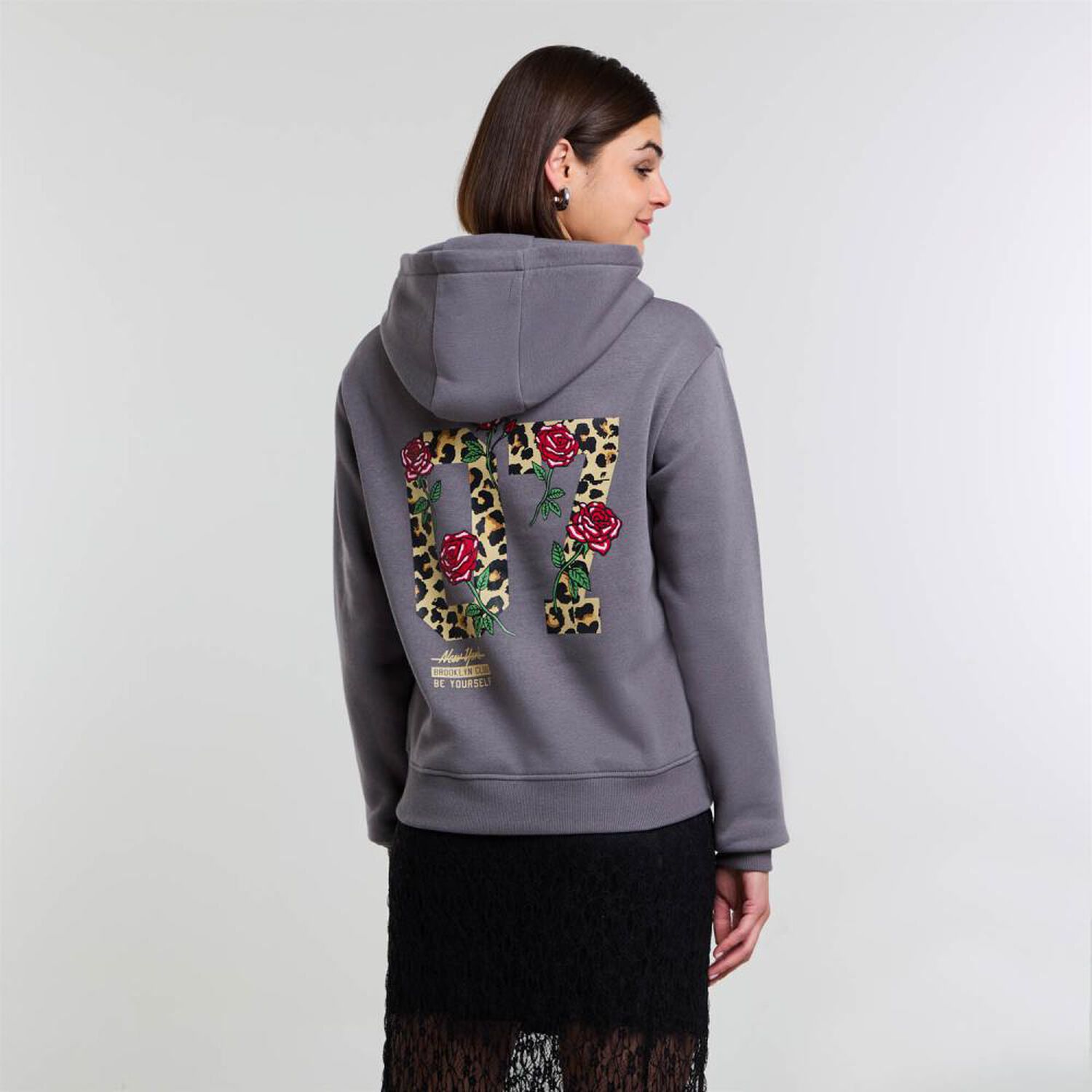 Poler&oacute;n Hoodie Print Manga Larga Cuello Redondo Con Capucha Mujer Rolly Go image number 3.0