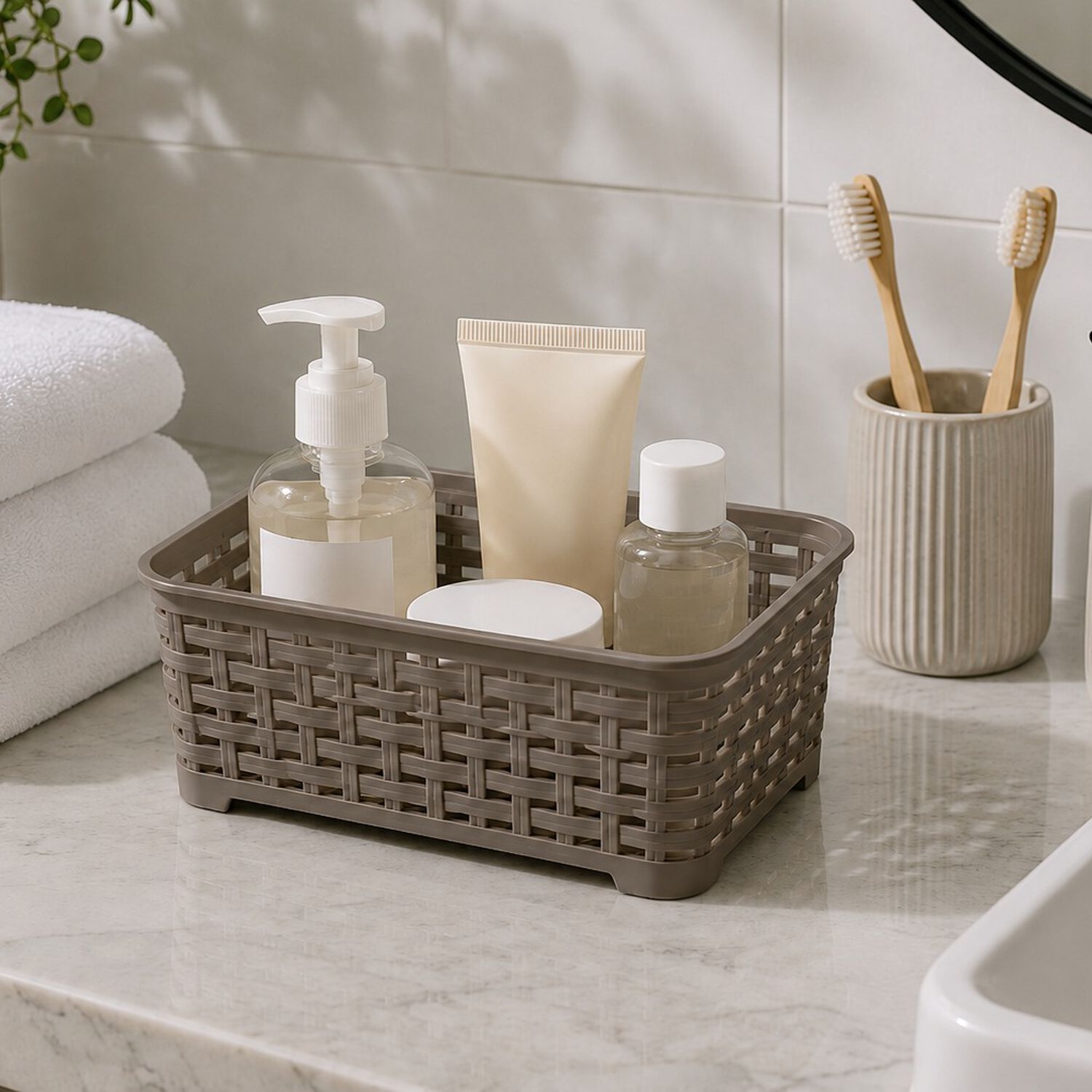 Canastilla Canasta Organizadora Multiusos Estilo Rattan 1.4 Litros Marca Reyplast Color Taupe image number 0.0