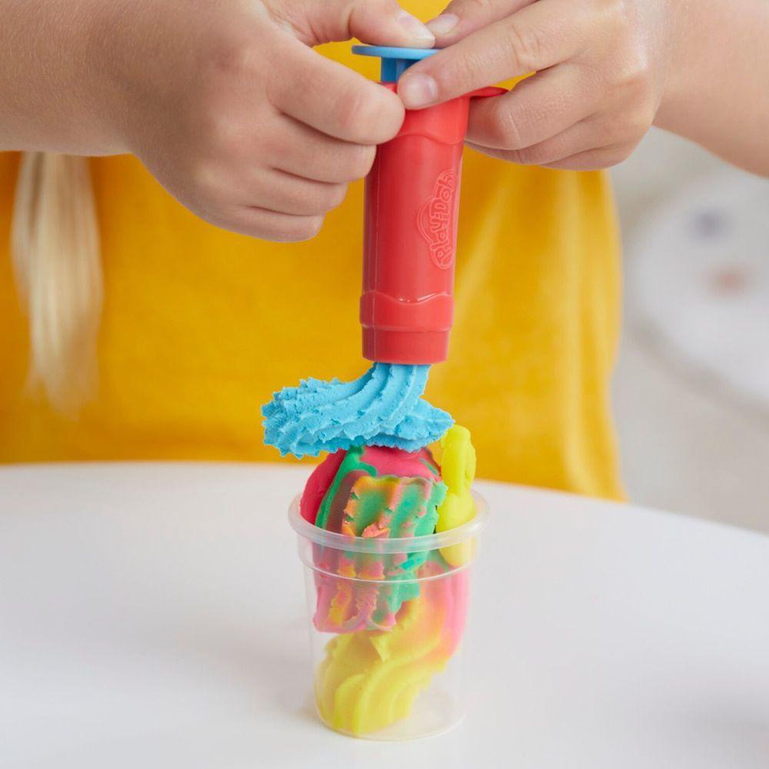 Masas Y Plastilinas Play Doh Kitchen Creations Licuadora De Batidos Coloridos image number 4.0