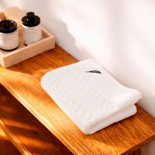 Toalla De Mano Nautica Signature 100% Algod&oacute;n Suavidad Y Absorbencia Blanca