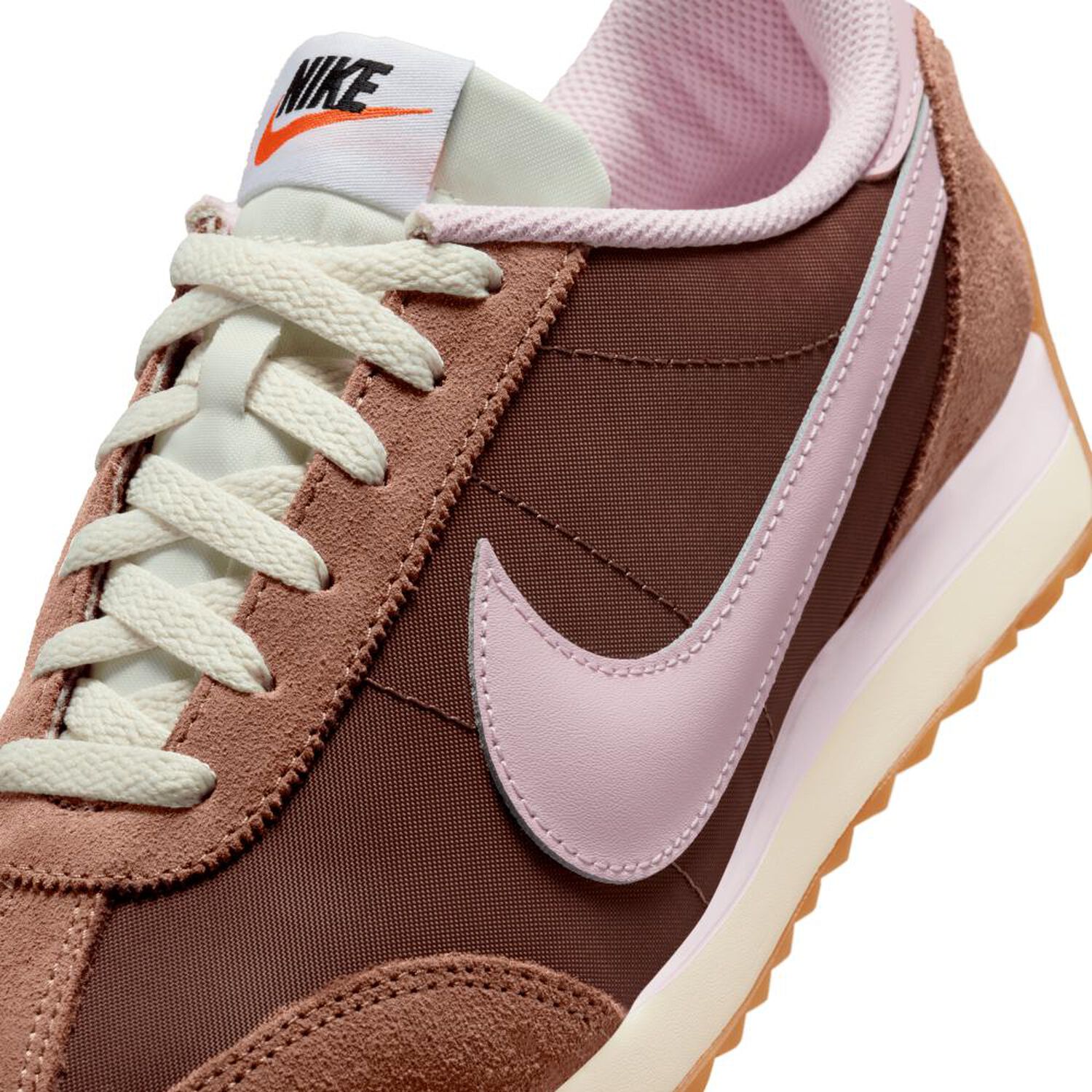 Zapatilla Urbana Nike Pacific image number 1.0