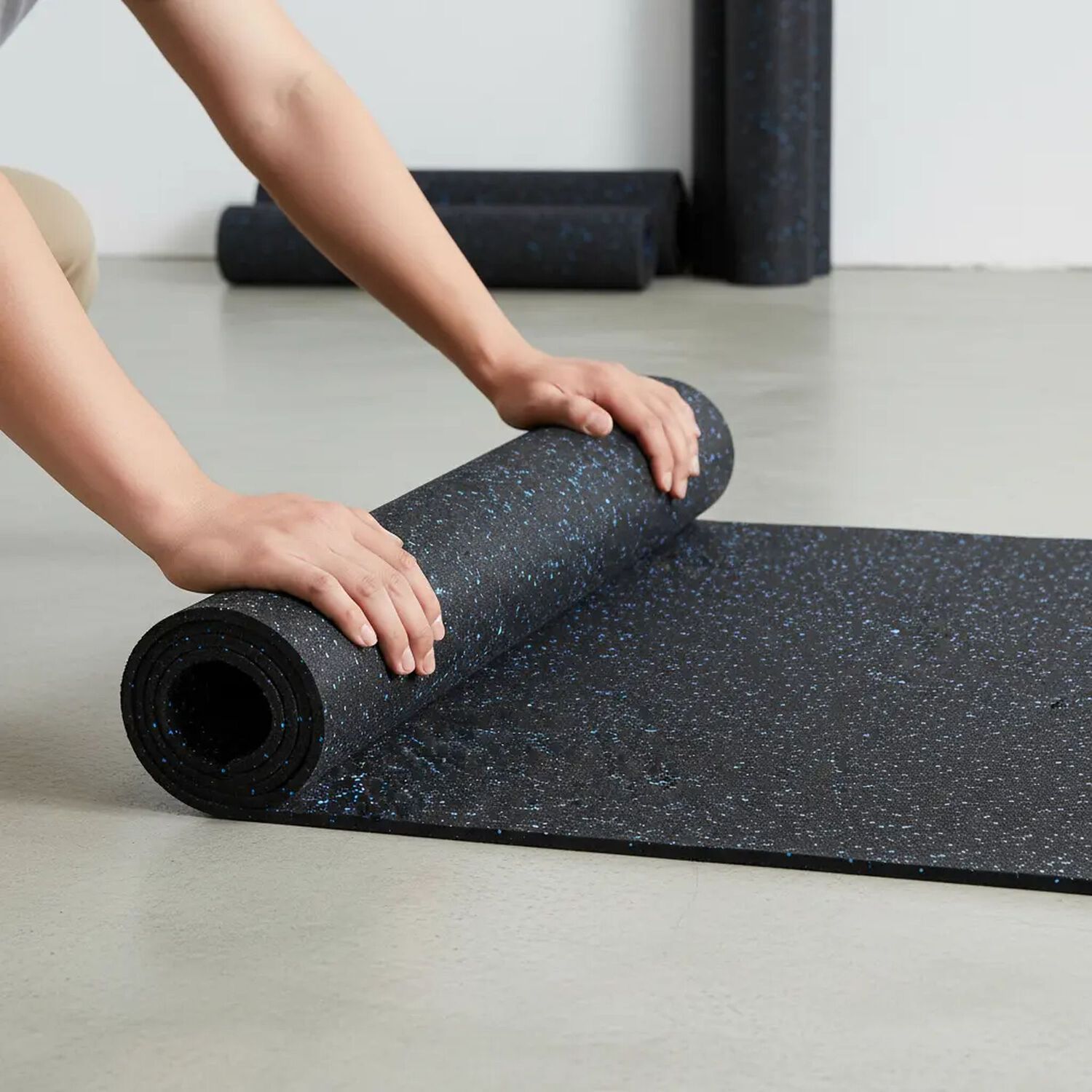 Piso De Caucho En Rollo Gimnasio Profesional 10mx1mx2mm image number 7.0