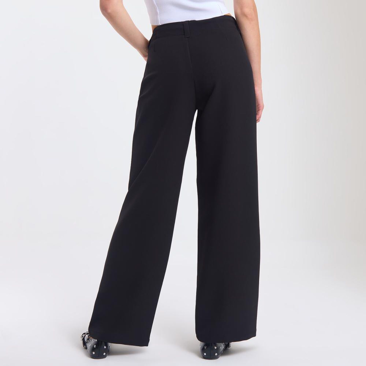 Pantal&oacute;n Tiro Medio Relax Mujer Rolly Go image number 3.0