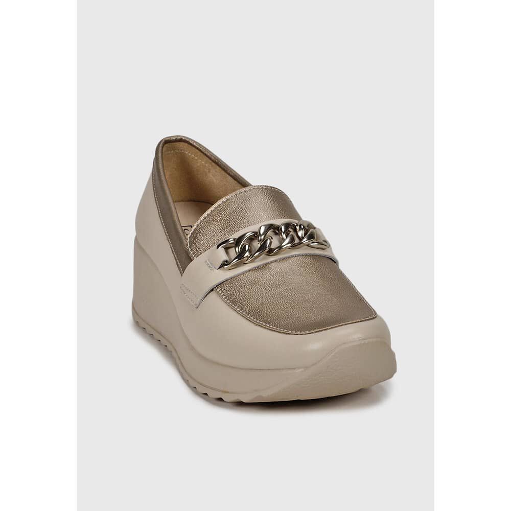 Mocas&iacute;n Cuero Venisia Dorado image number 2.0