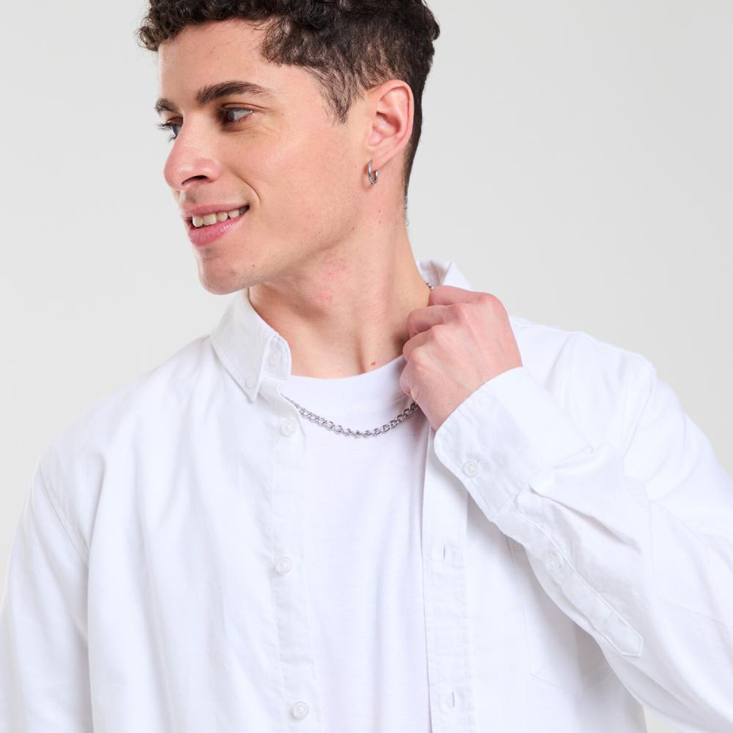 Camisa Lisa Slim Manga Larga Hombre Skuad image number 4.0