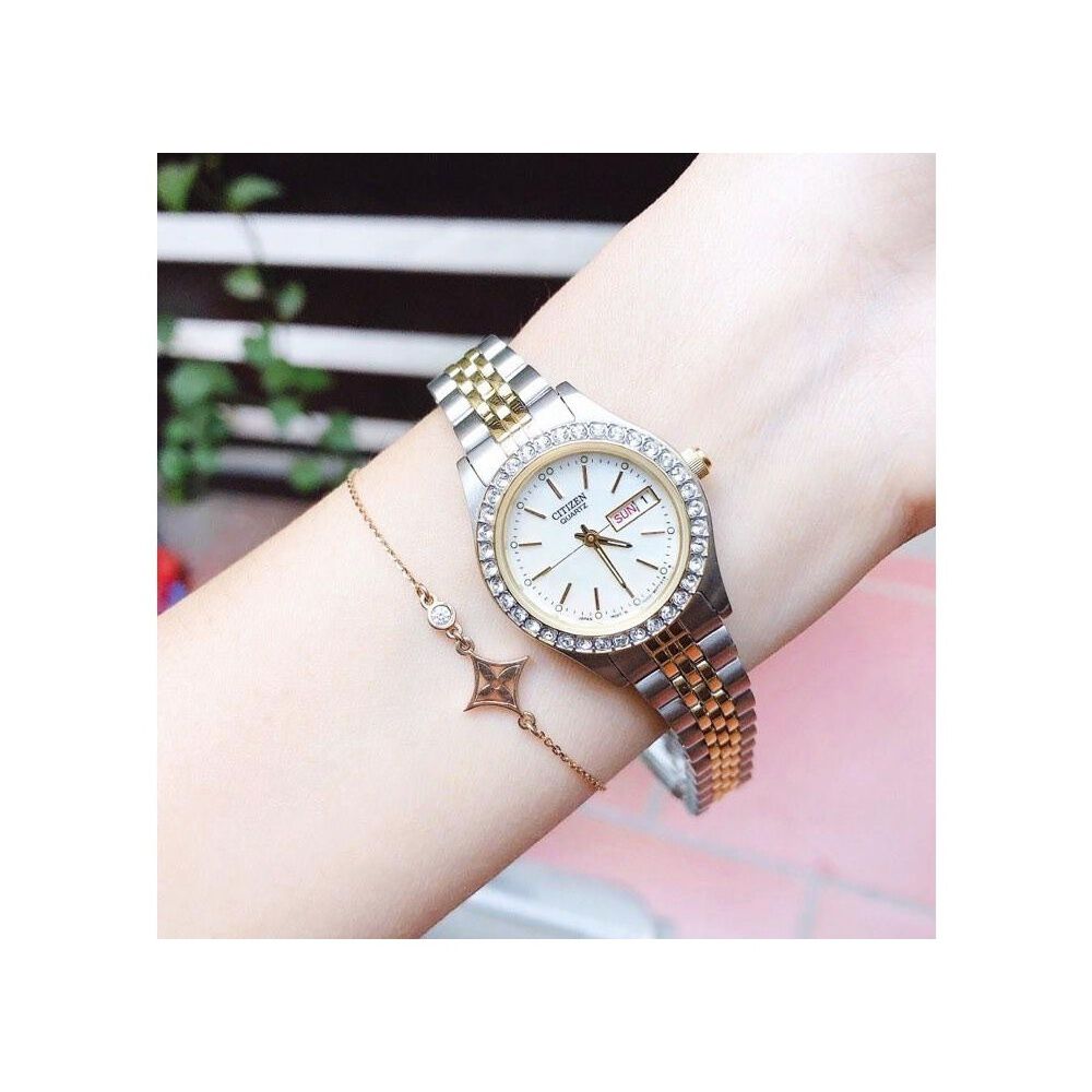 Reloj Citizen Mujer Eq0534-50d Classic Quartz image number 5.0