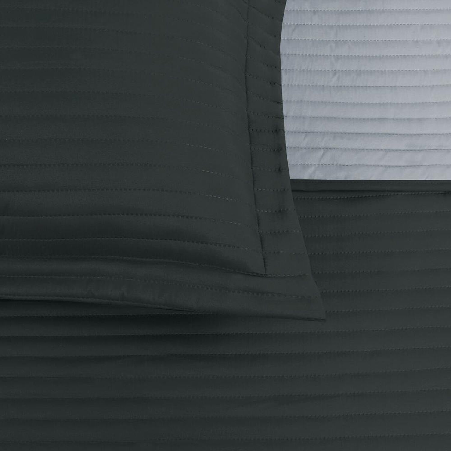 Quilt Andes Bicolor Gris image number 1.0