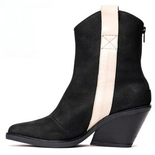 Botín Cuero Moira Negra Landazuri Botín Cuero Moira Negra Landazuri