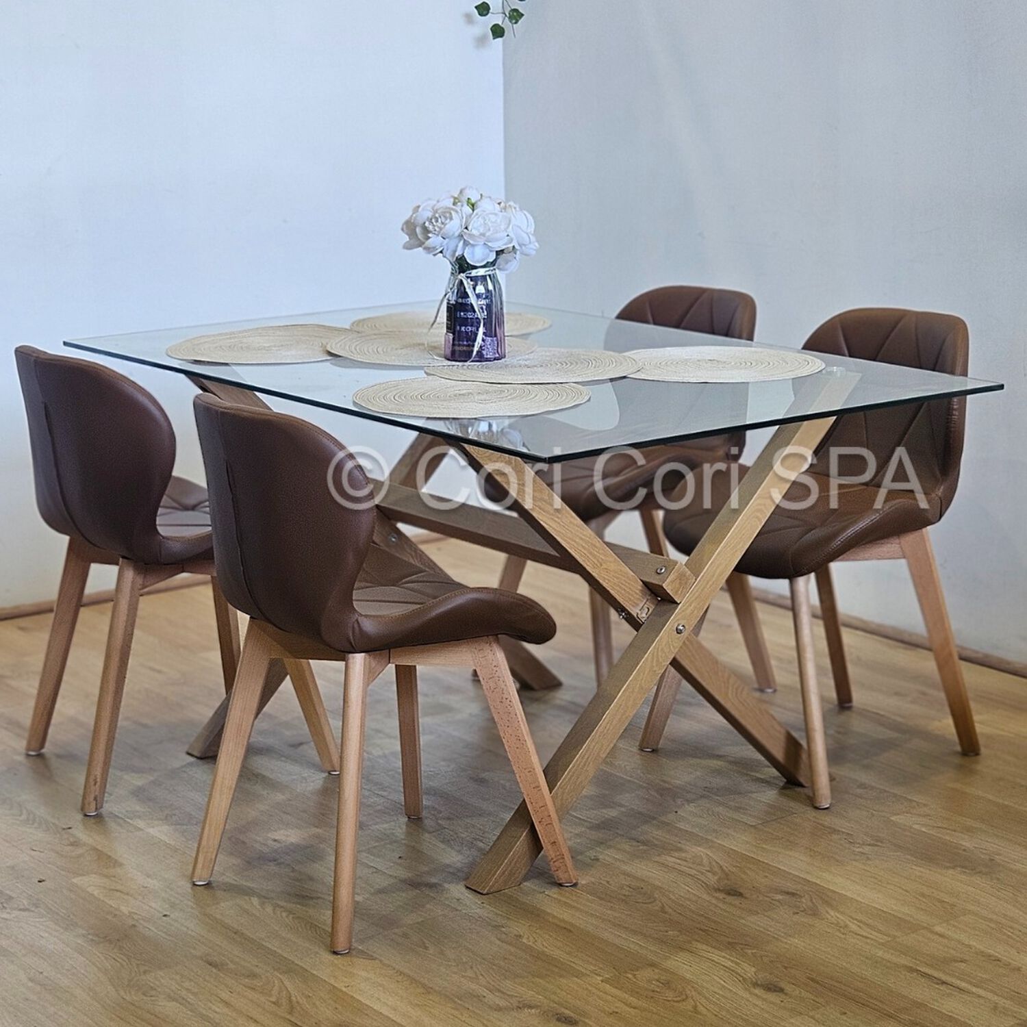 Comedor Medlock 140x90cms + 4 Sillas Mariposa Ecocuero Wood image number 0.0