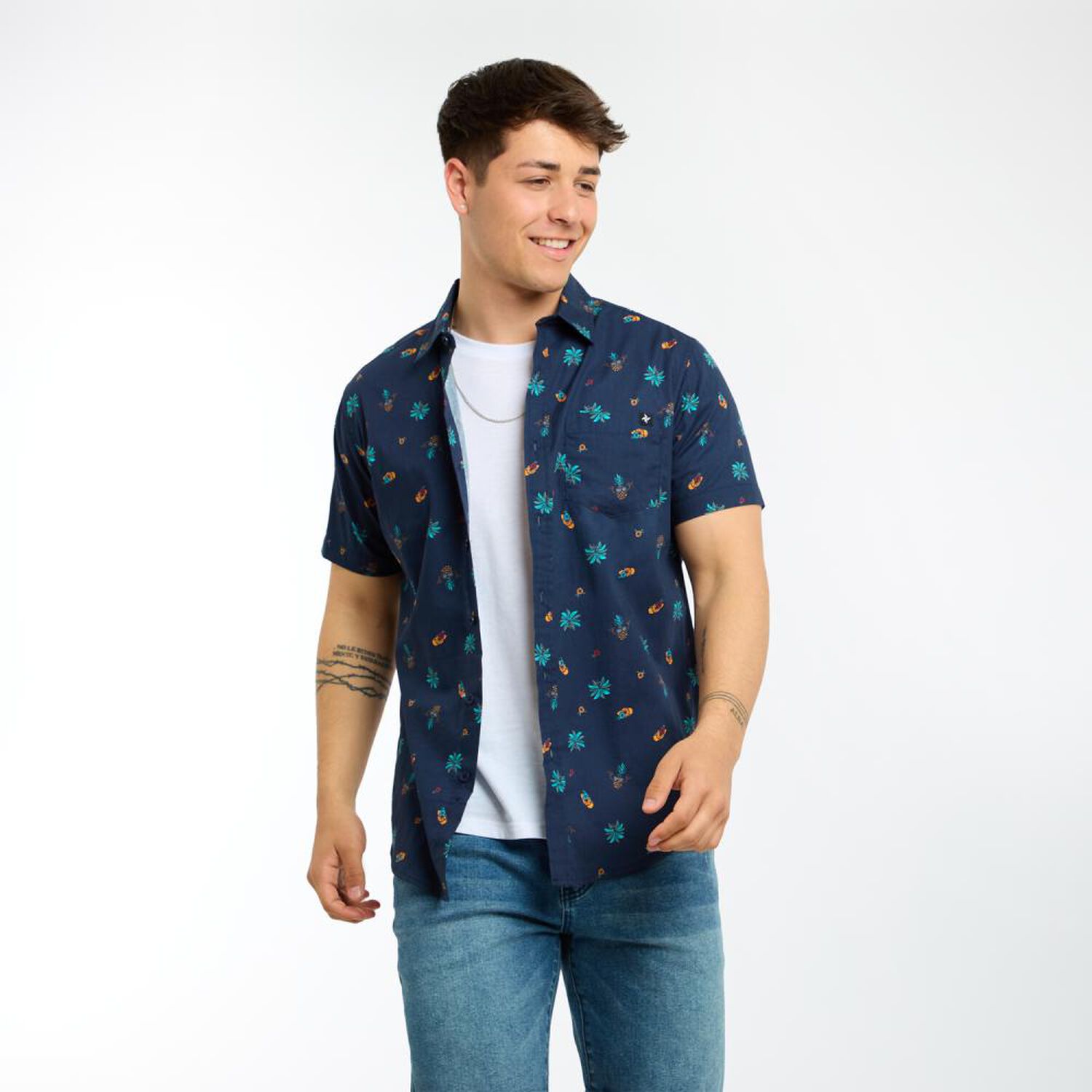 Camisa Estampada Slim Manga Corta Hombre Skuad image number 2.0