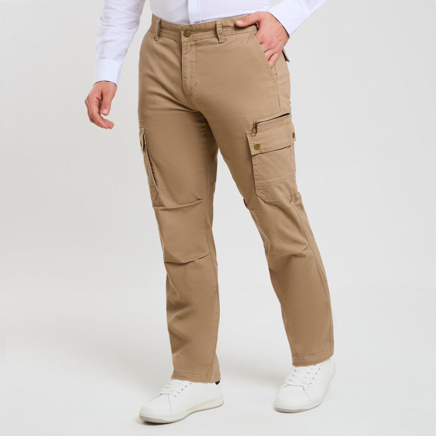 Pantal&oacute;n Liso Tiro Medio Regular Hombre Peroe image number 2.0