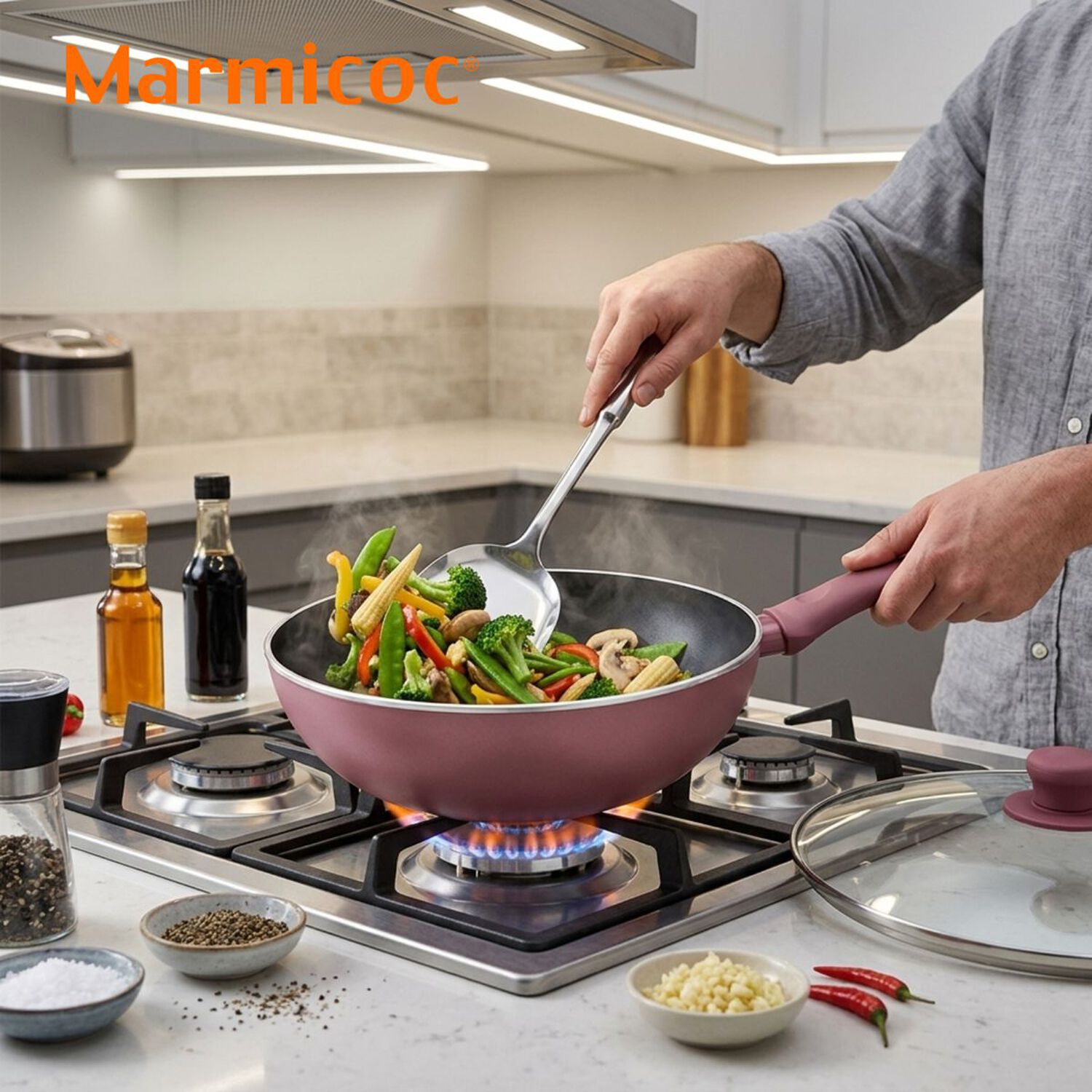 Wok Antiadherente Con Tapa 28 Cm 3,5 Litros Modelo Spring Marma Marmicoc Color Granate image number 4.0