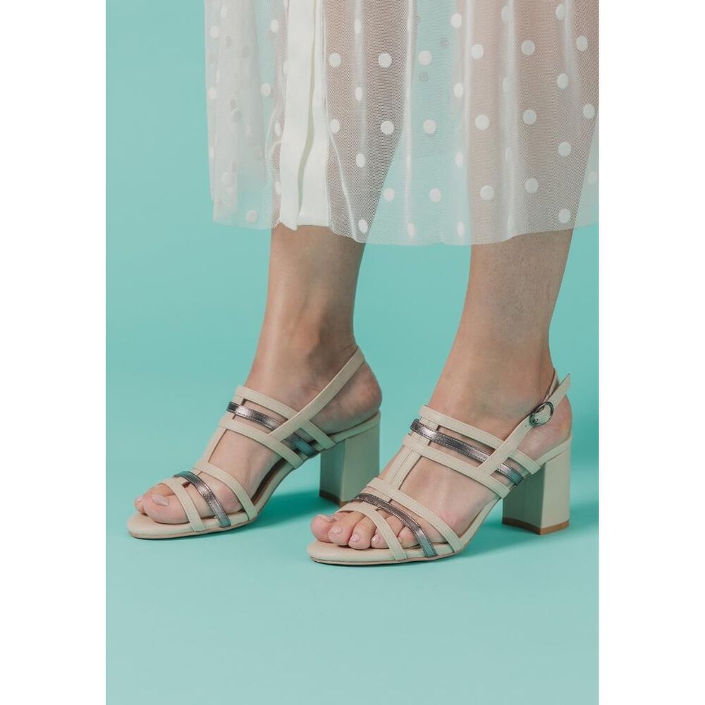 Sandalia Cuero Manuela Beige image number 0.0