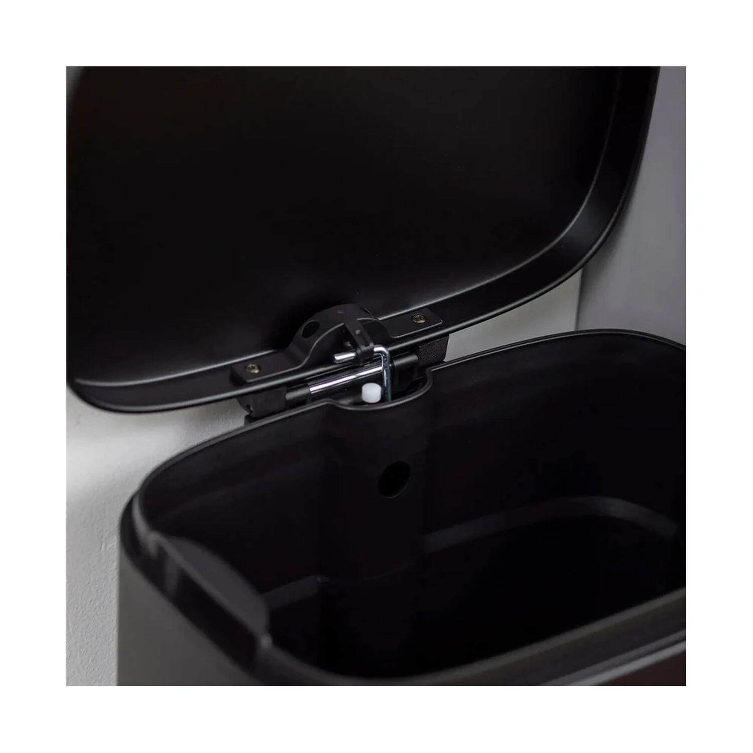 Basurero 30l Con Pedal Negro Mate Simple Cook image number 3.0
