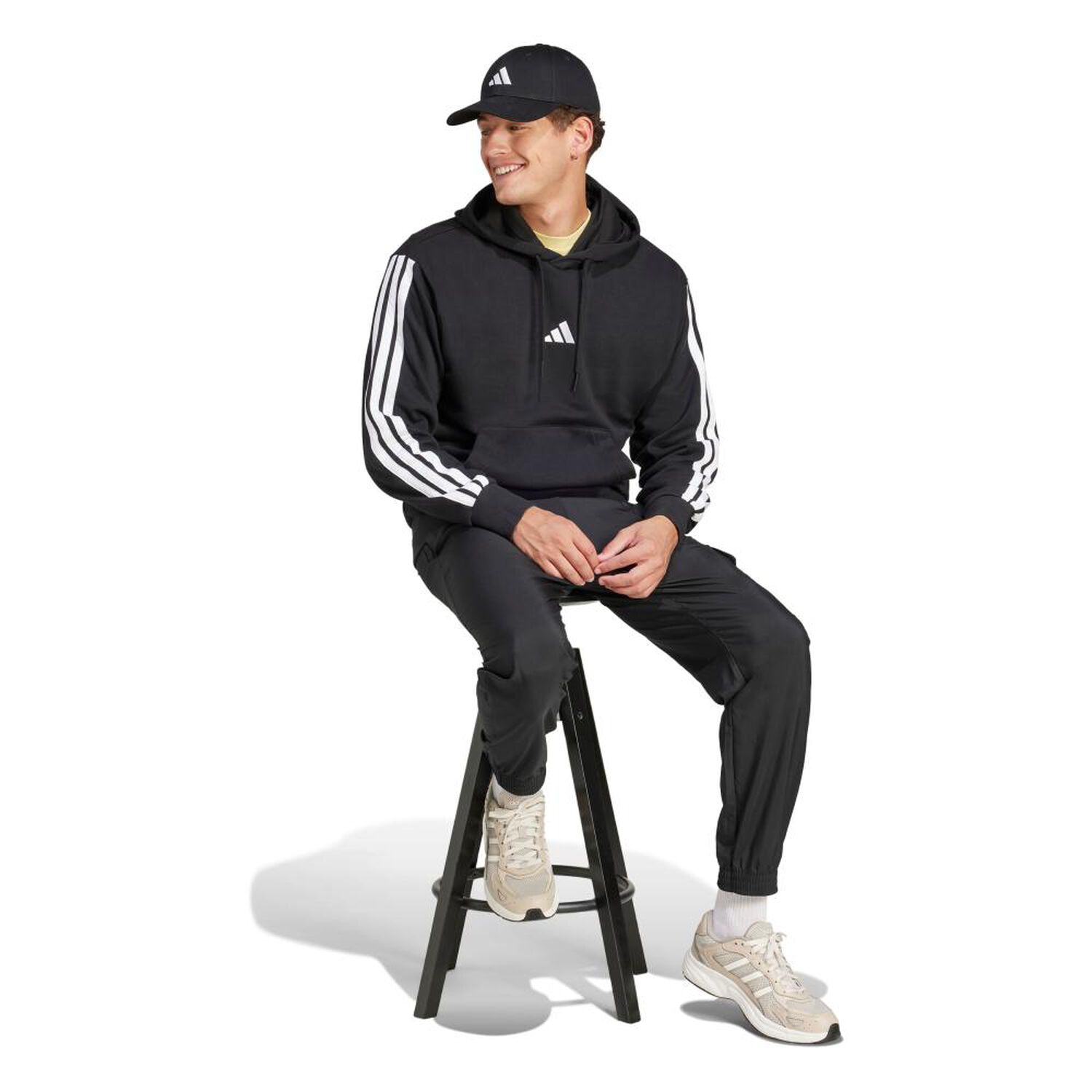Poler&oacute;n Deportivo Hombre Adidas image number 3.0