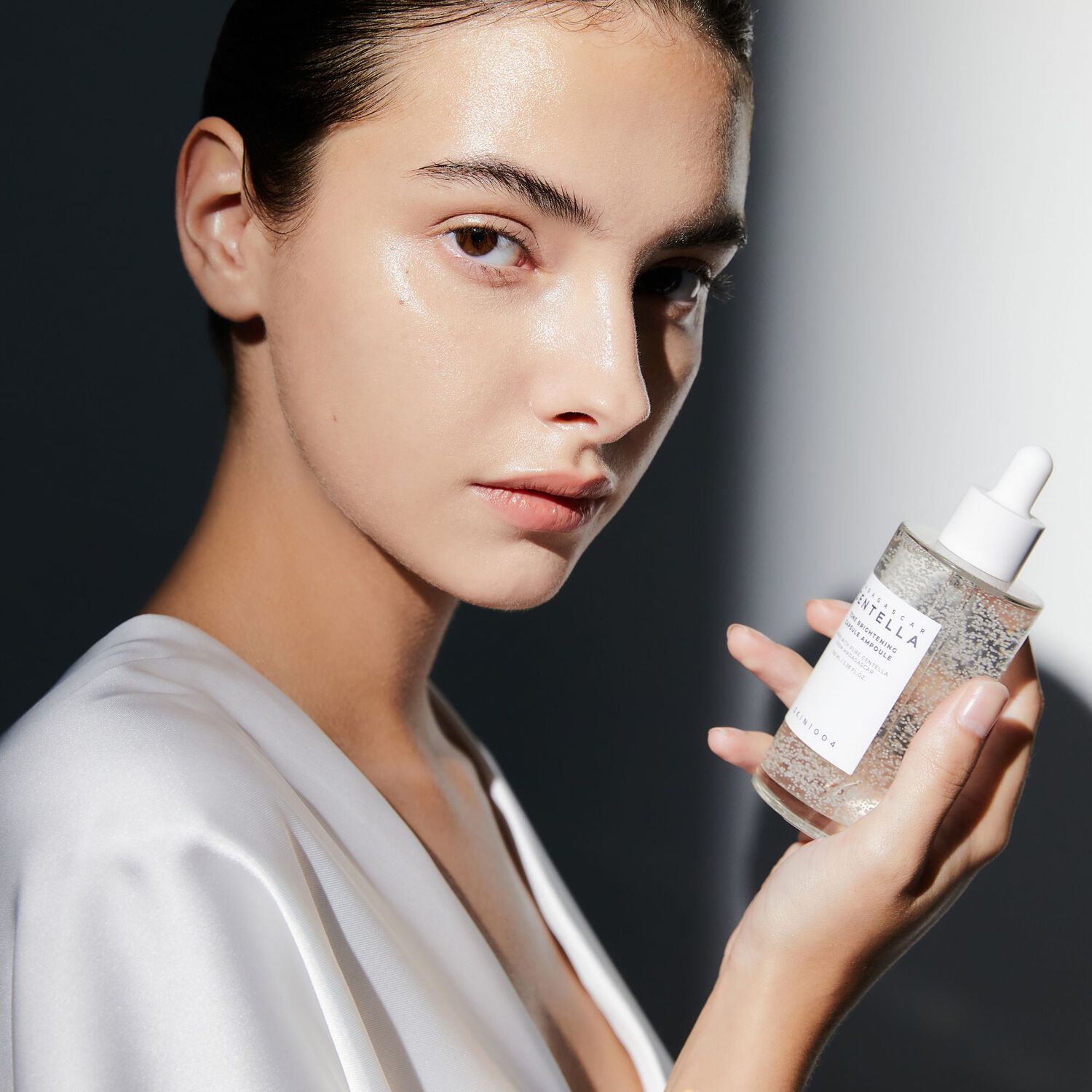 Mc Tone Brighteningcapampoule100ml image number 3.0